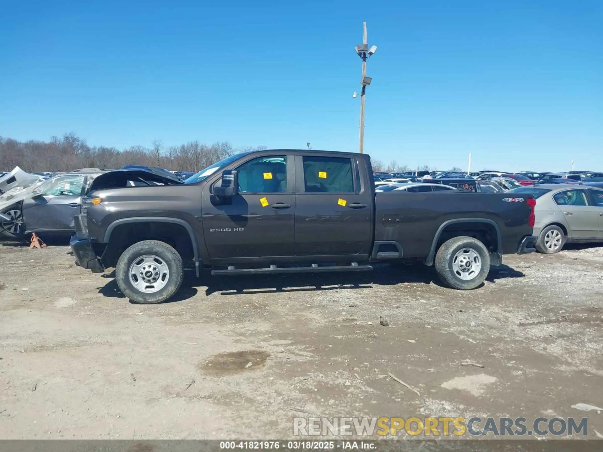 14 Photograph of a damaged car 1GC4YLE75MF112698 CHEVROLET SILVERADO 2500HD 2021