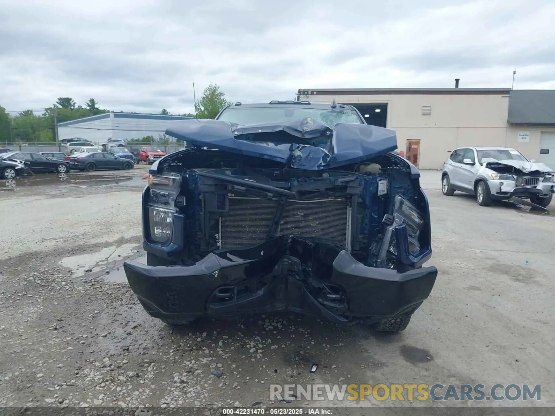 12 Photograph of a damaged car 1GC4YME75MF160093 CHEVROLET SILVERADO 2500HD 2021