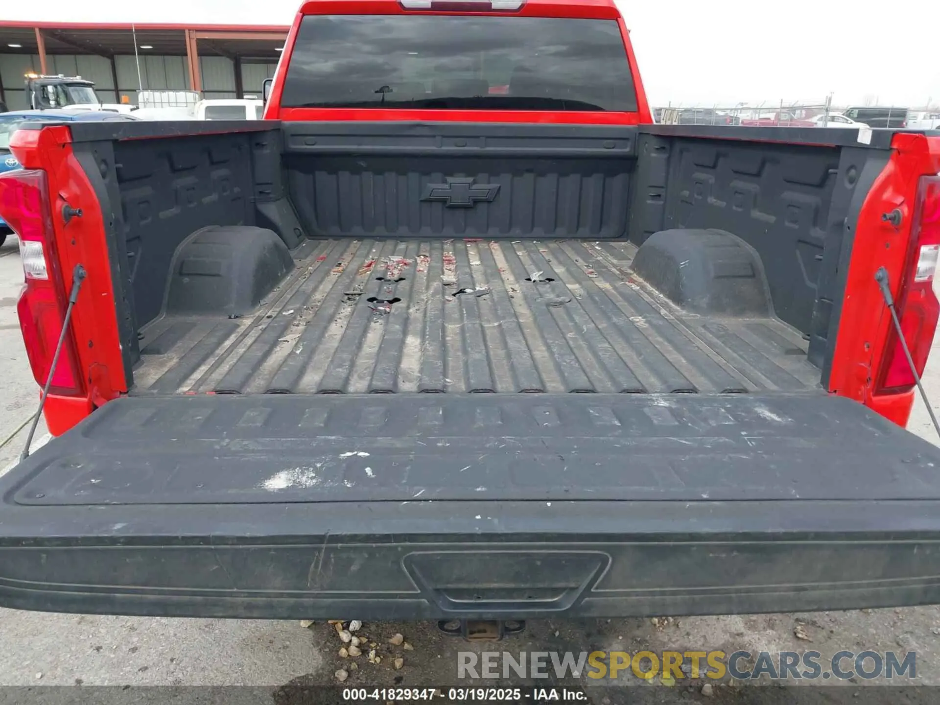 6 Photograph of a damaged car 1GC4YME79MF140428 CHEVROLET SILVERADO 2500HD 2021