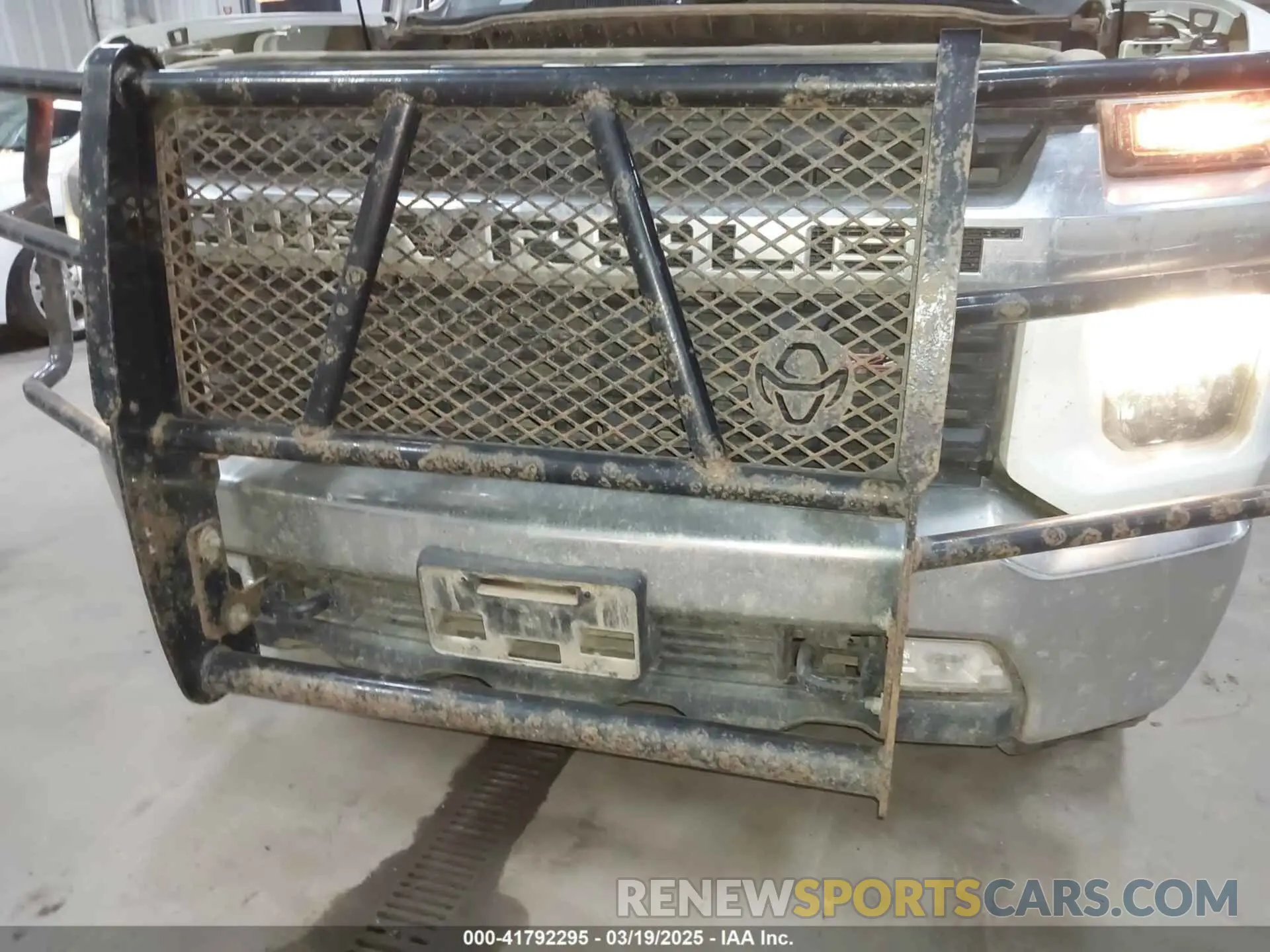 11 Photograph of a damaged car 1GC4YNE72MF115988 CHEVROLET SILVERADO 2500HD 2021