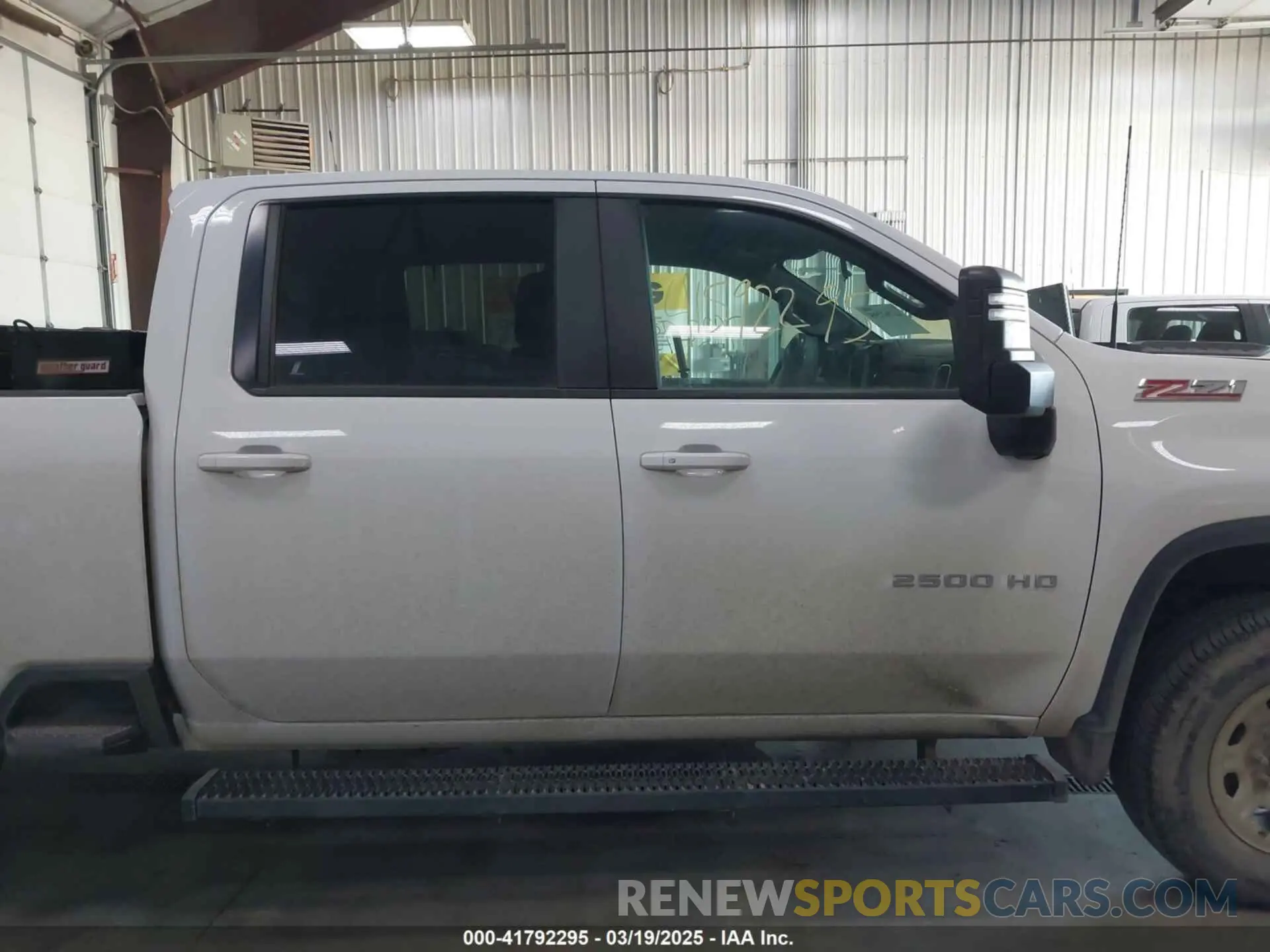 15 Photograph of a damaged car 1GC4YNE72MF115988 CHEVROLET SILVERADO 2500HD 2021