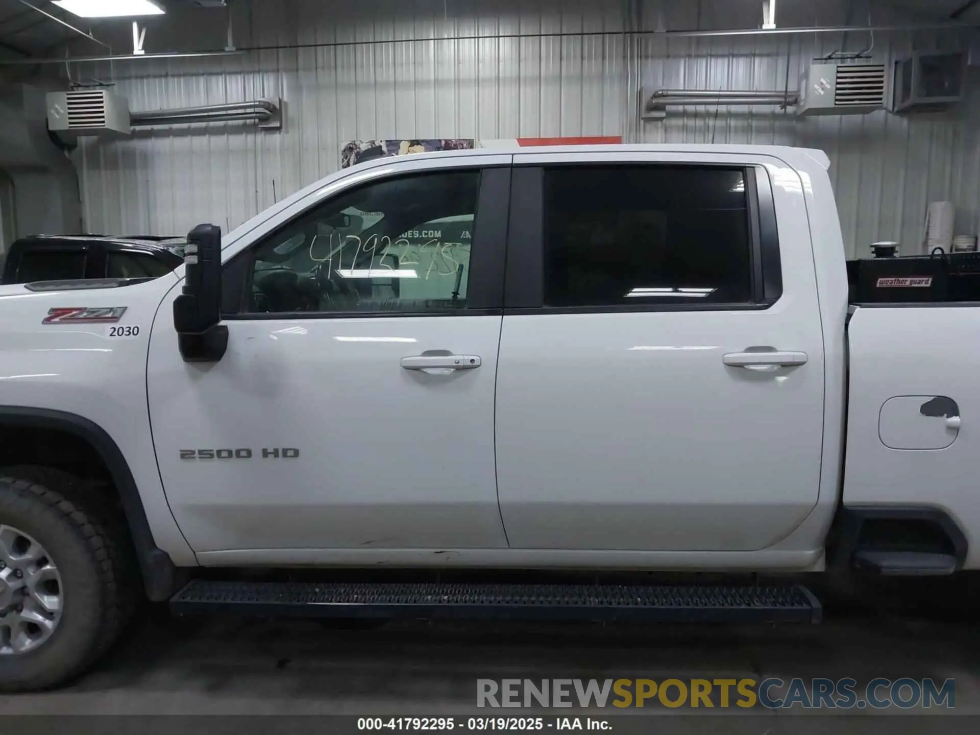 16 Photograph of a damaged car 1GC4YNE72MF115988 CHEVROLET SILVERADO 2500HD 2021