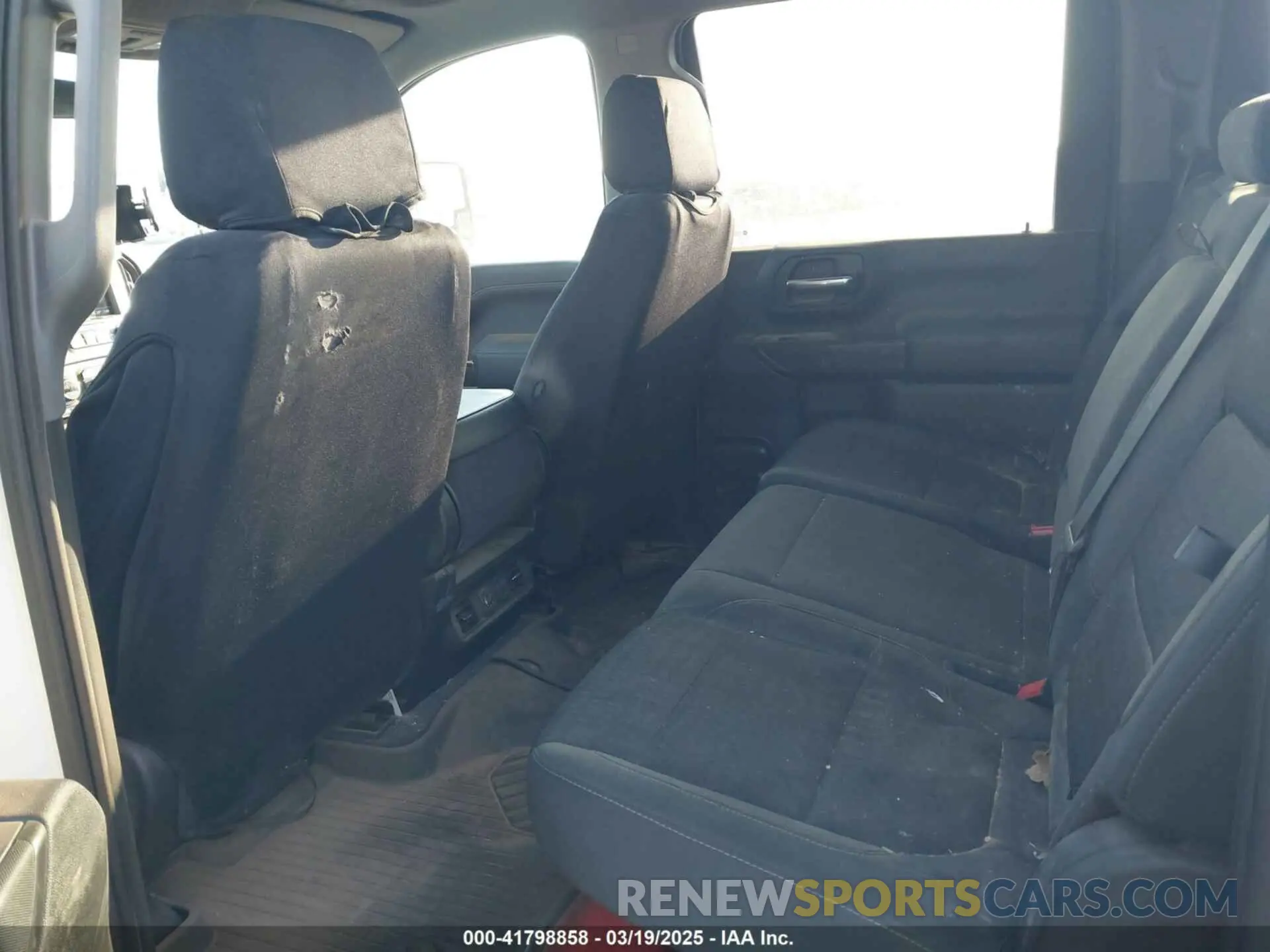 7 Photograph of a damaged car 1GC4YNE76MF134558 CHEVROLET SILVERADO 2500HD 2021
