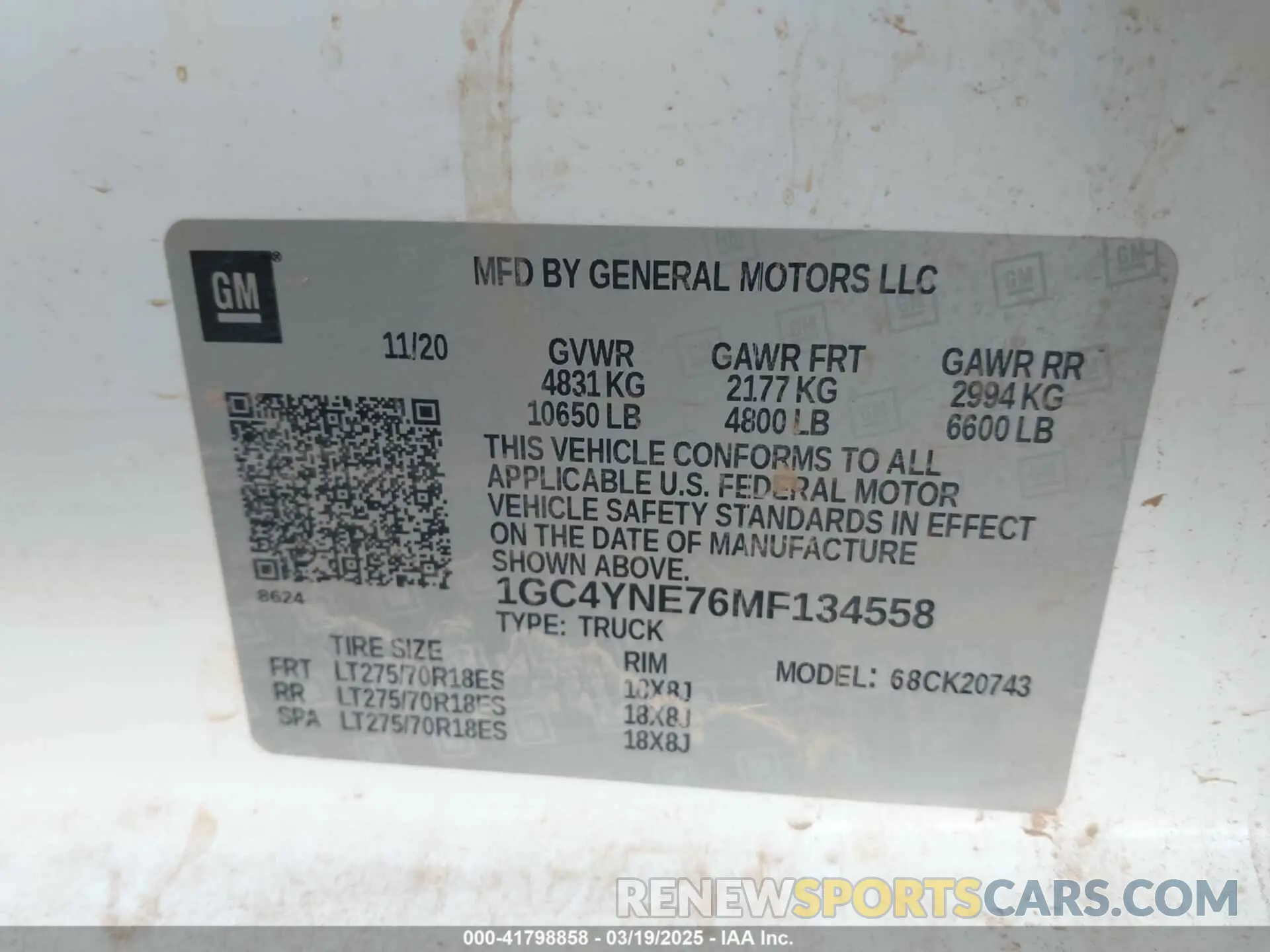 8 Photograph of a damaged car 1GC4YNE76MF134558 CHEVROLET SILVERADO 2500HD 2021