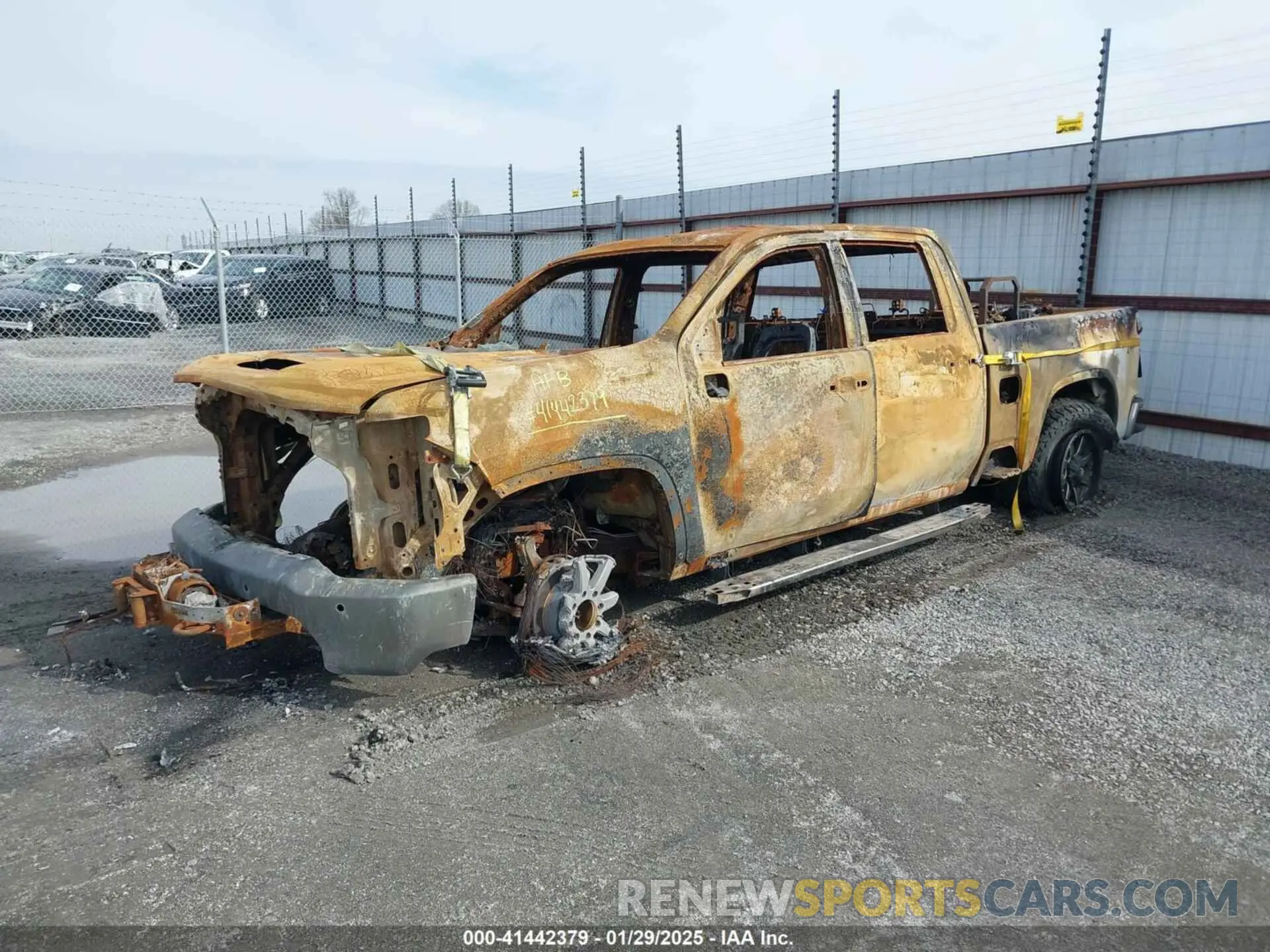 2 Photograph of a damaged car 1GC4YNEY1MF152295 CHEVROLET SILVERADO 2500HD 2021
