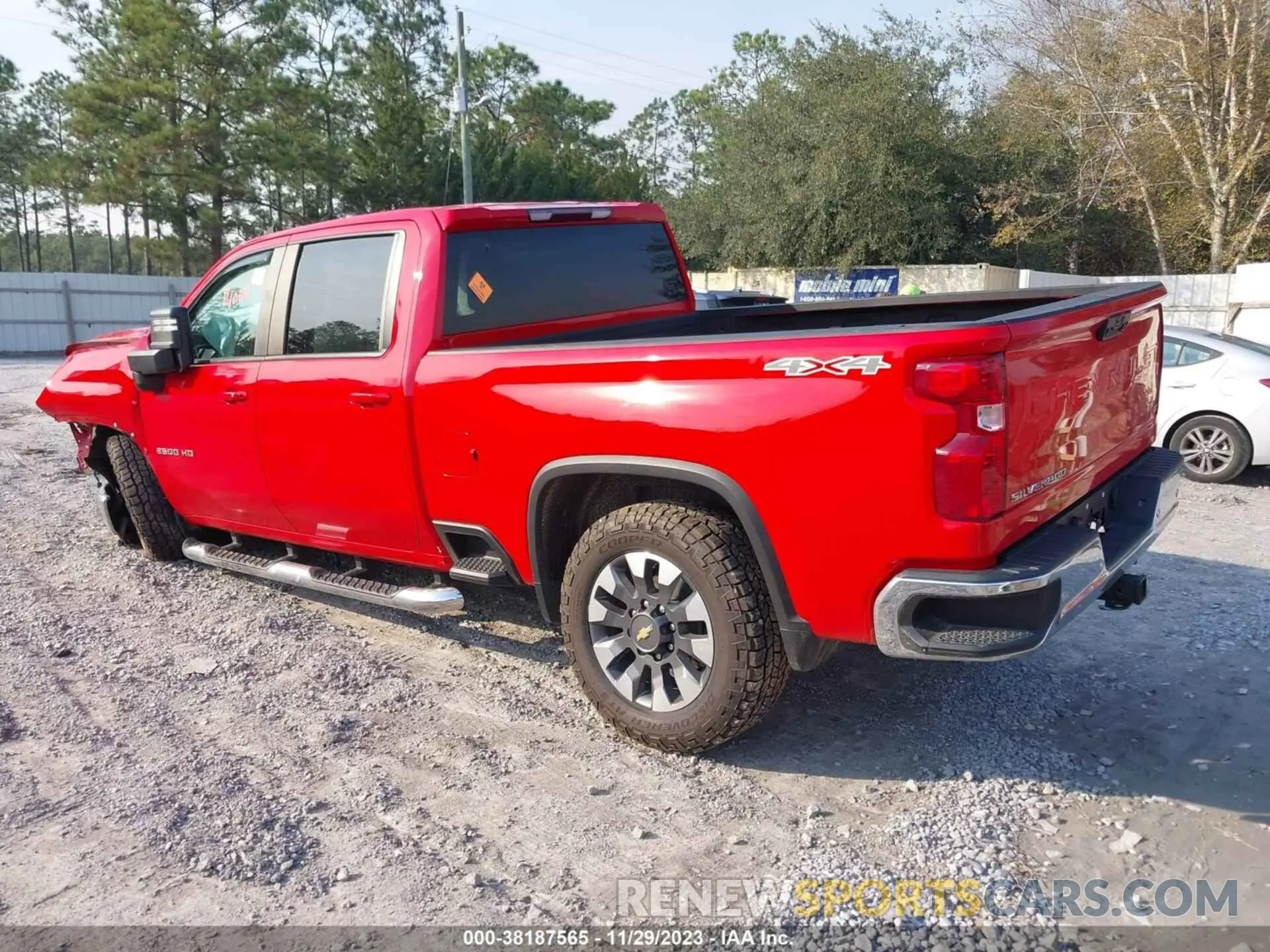 4 Photograph of a damaged car 1GC4YNEY1MF156377 CHEVROLET SILVERADO 2500HD 2021