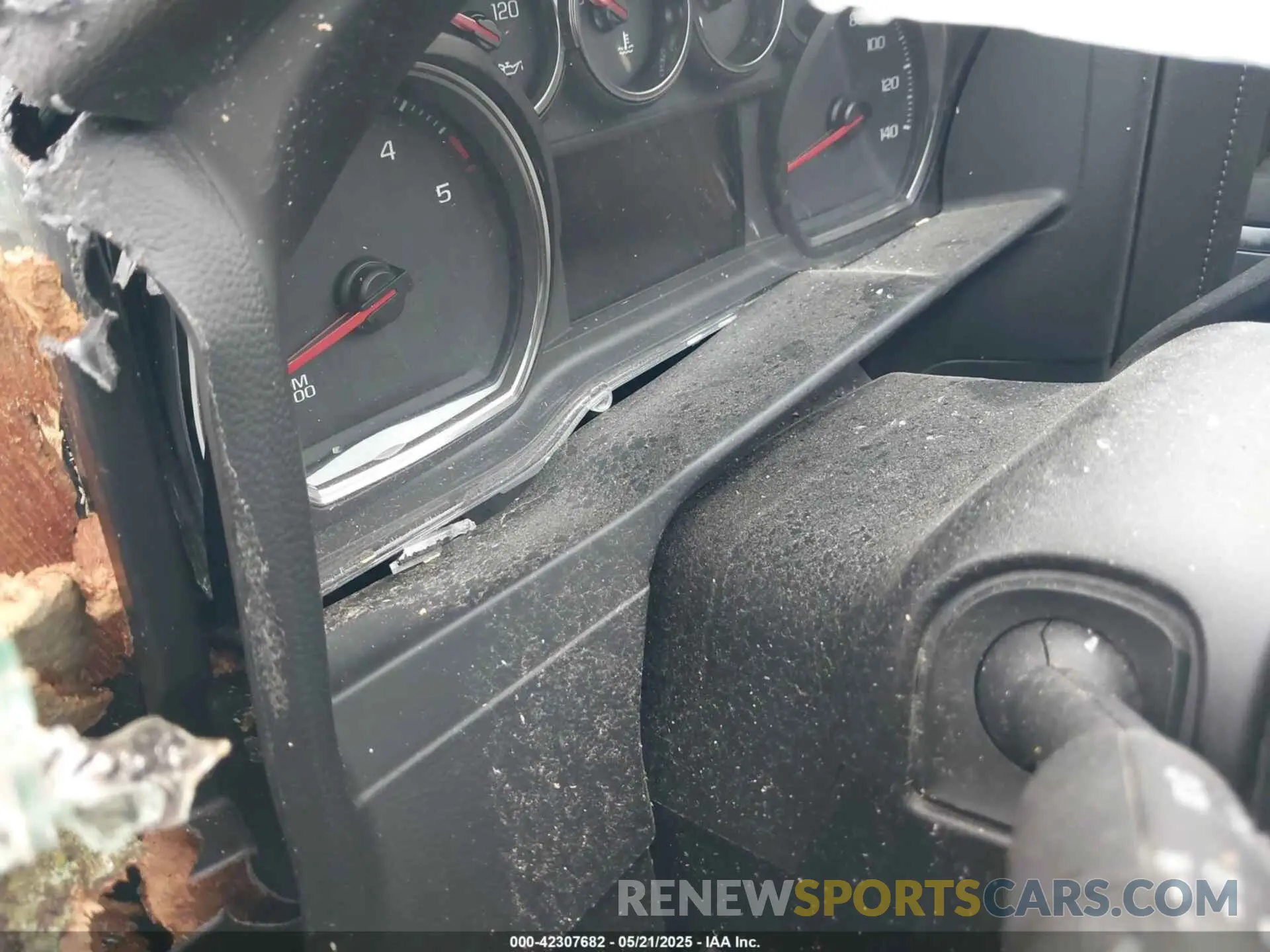5 Photograph of a damaged car 1GC4YNEY8MF218924 CHEVROLET SILVERADO 2500HD 2021