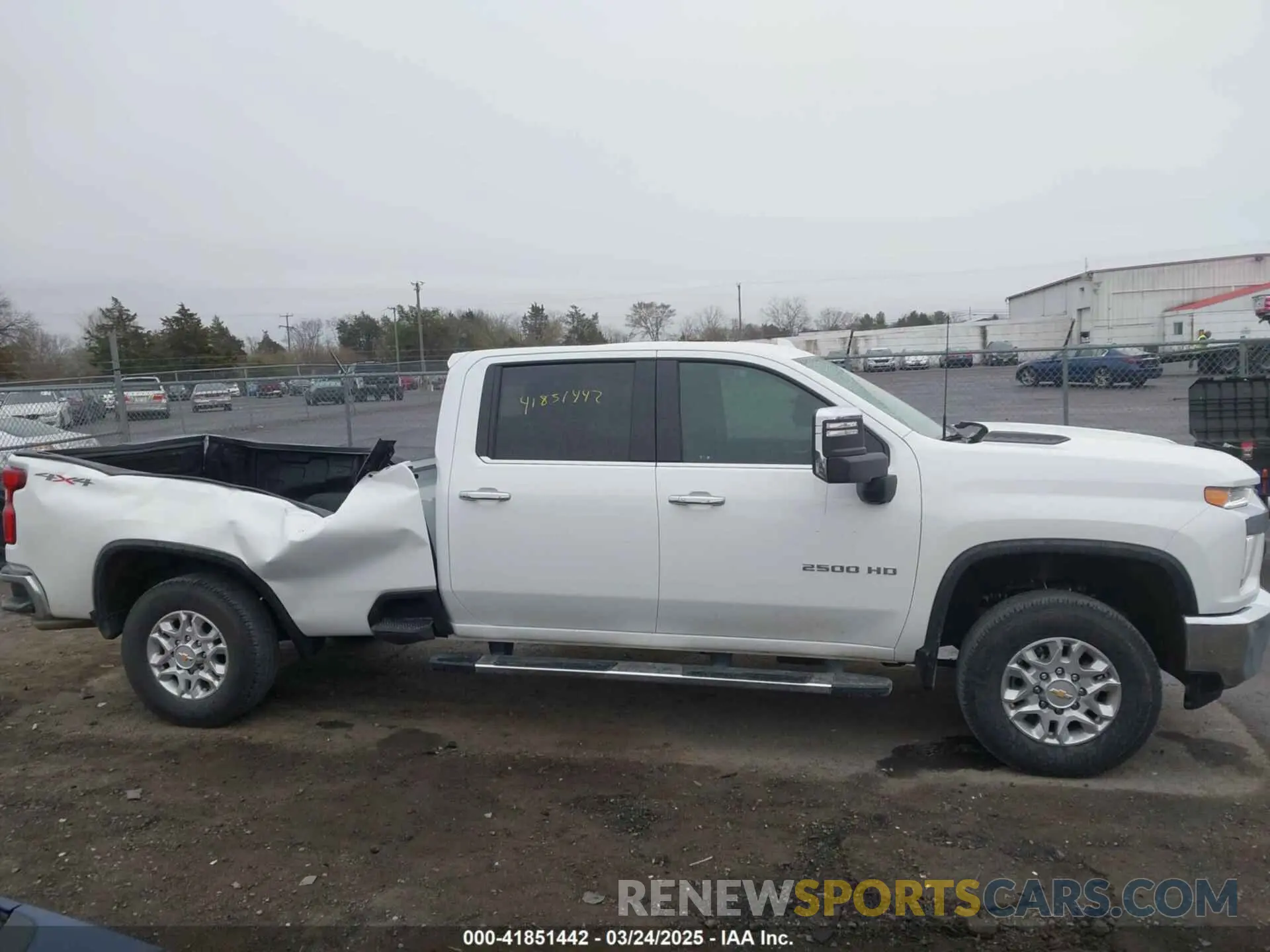 14 Photograph of a damaged car 1GC4YPE70MF189938 CHEVROLET SILVERADO 2500HD 2021