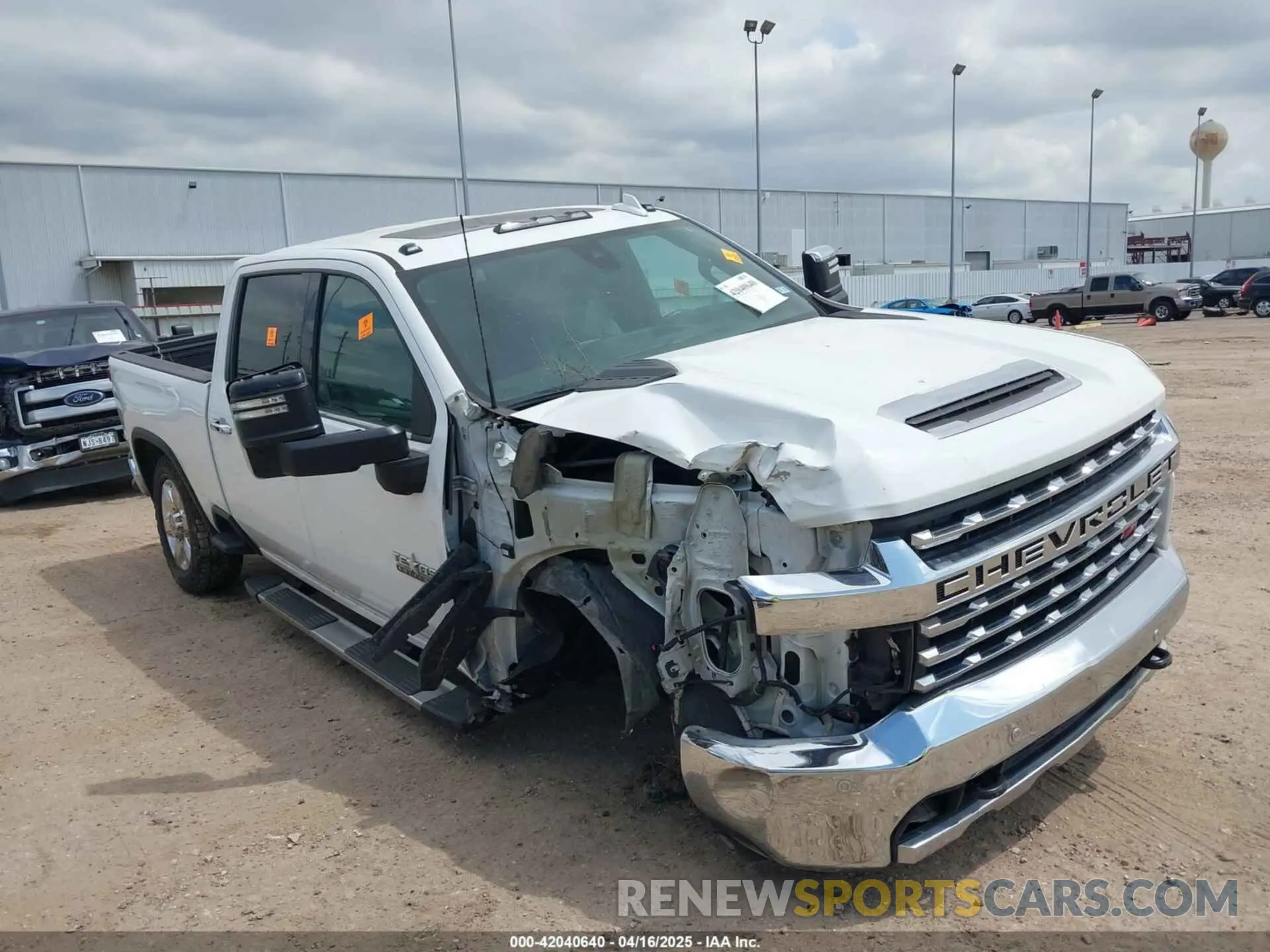 2 Photograph of a damaged car 1GC4YPE73MF237125 CHEVROLET SILVERADO 2500HD 2021