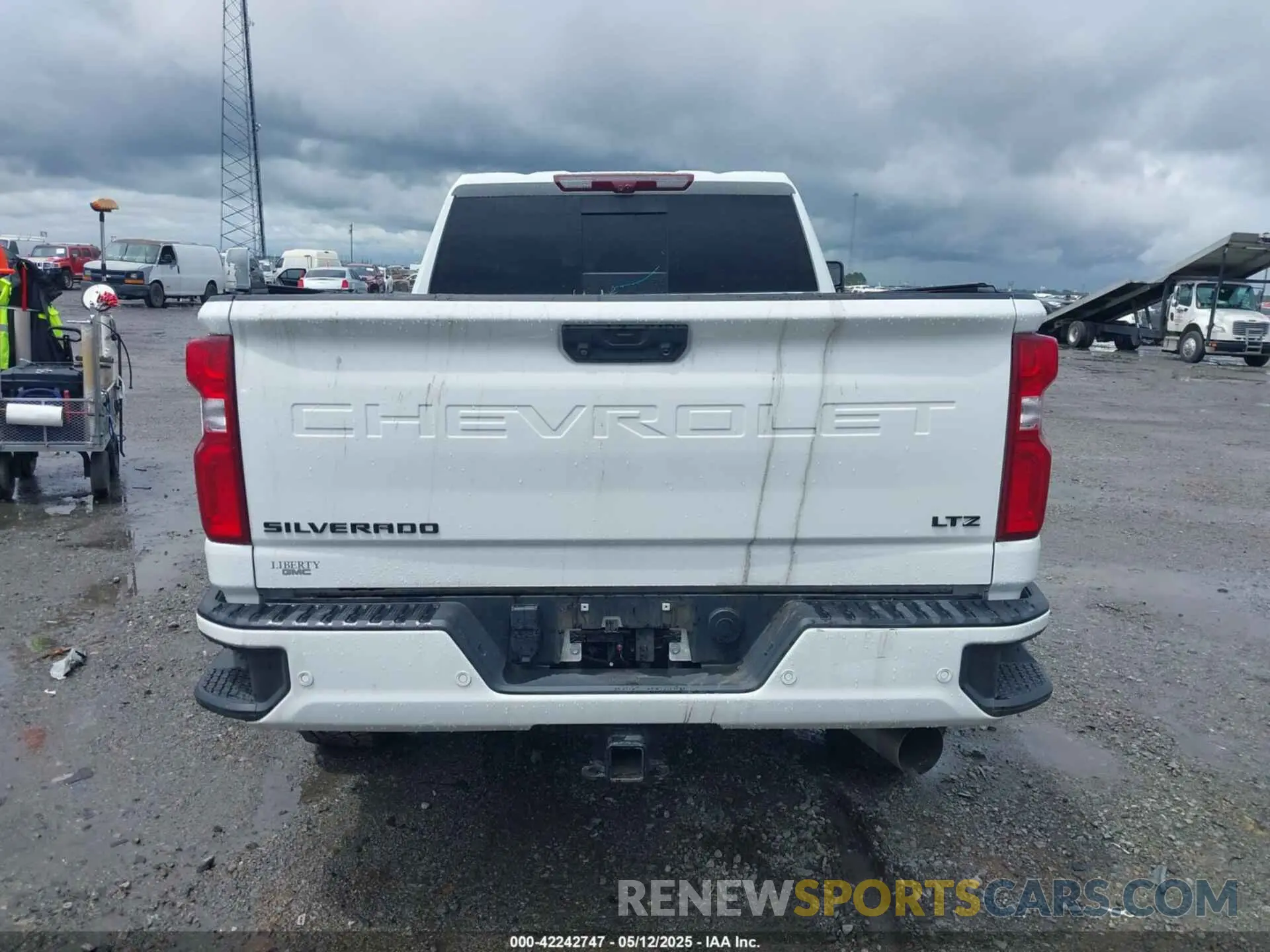 14 Photograph of a damaged car 1GC4YPEY3MF239790 CHEVROLET SILVERADO 2500HD 2021