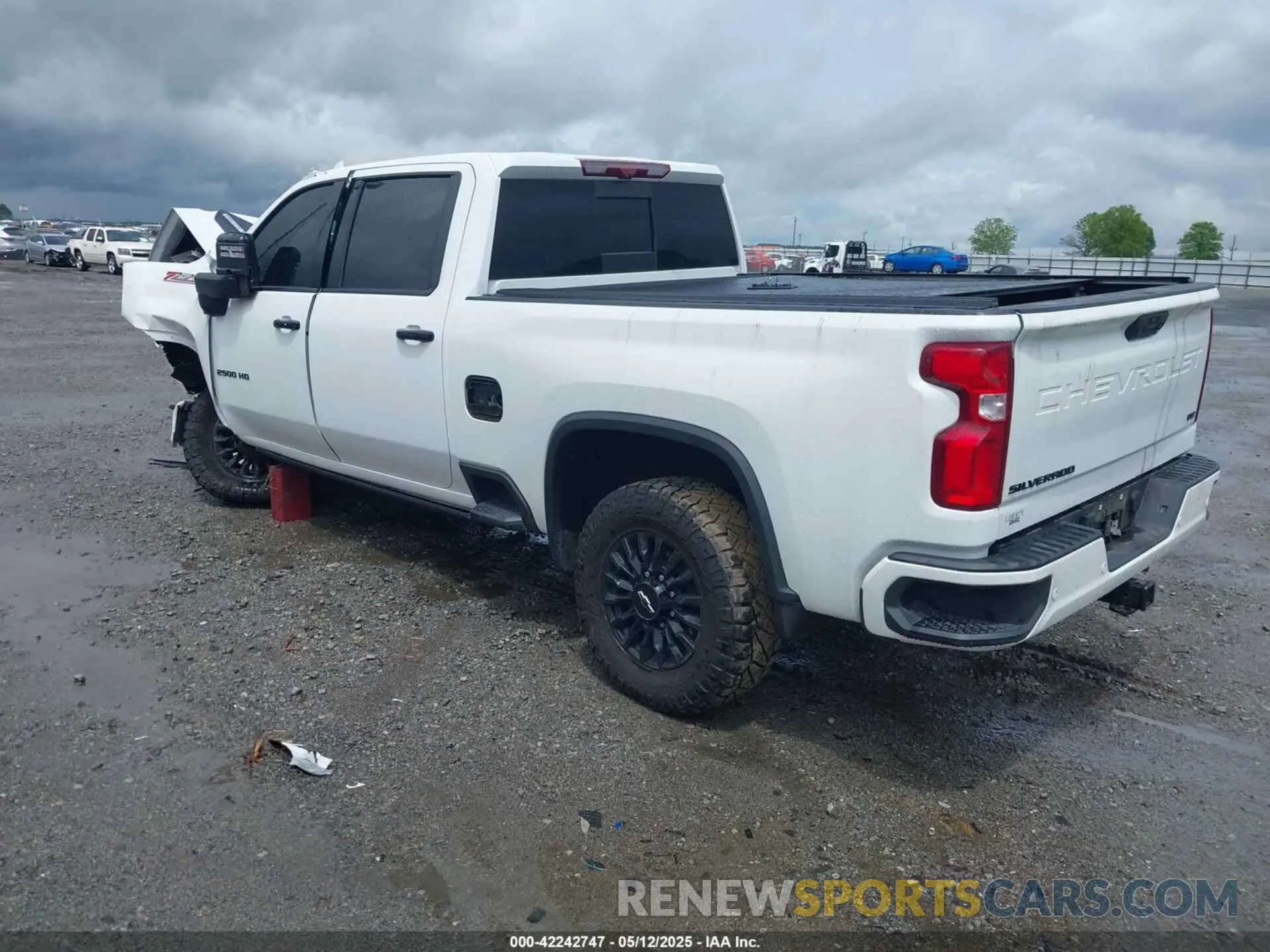3 Photograph of a damaged car 1GC4YPEY3MF239790 CHEVROLET SILVERADO 2500HD 2021