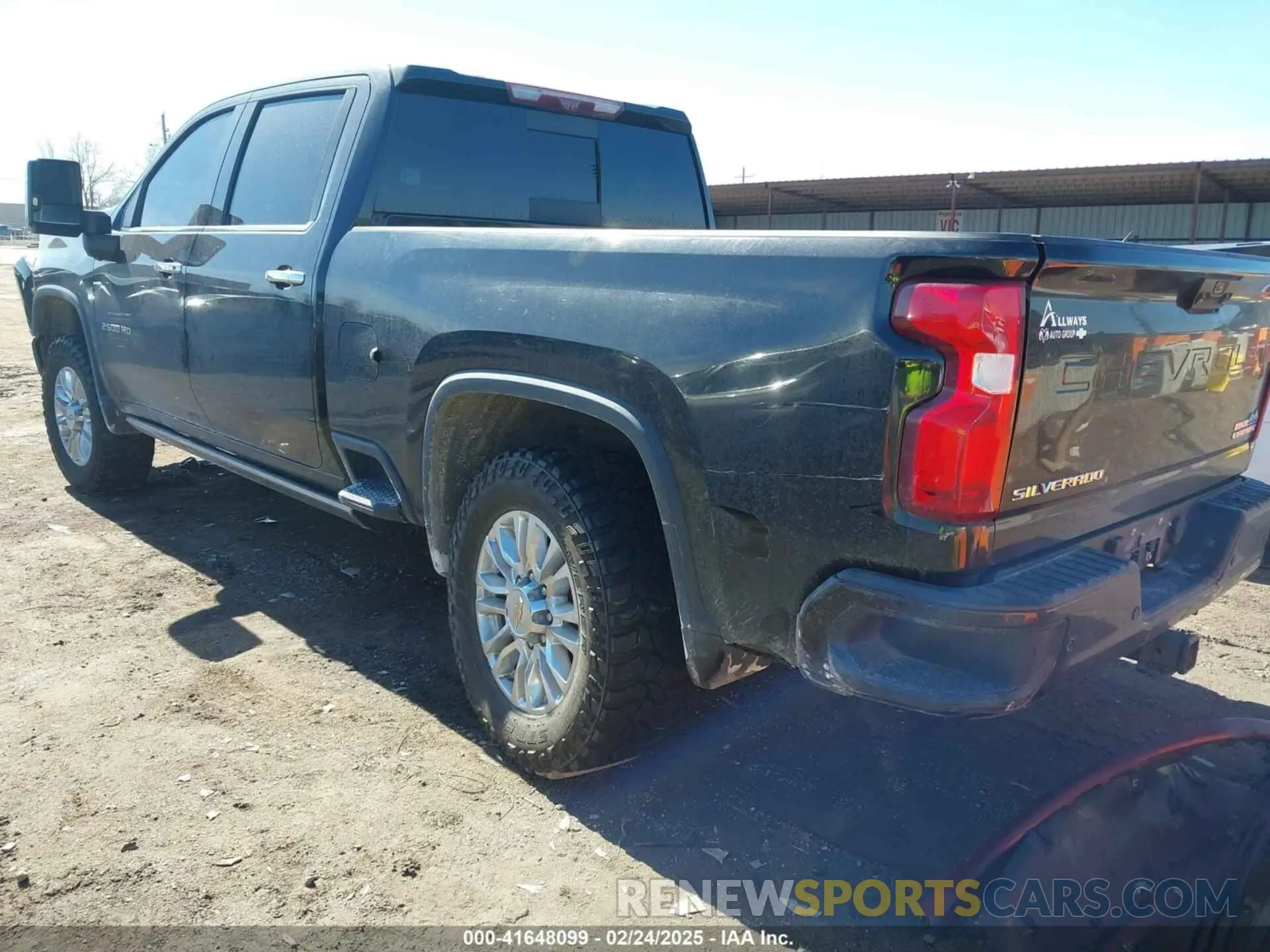 3 Photograph of a damaged car 1GC4YREY2MF211667 CHEVROLET SILVERADO 2500HD 2021