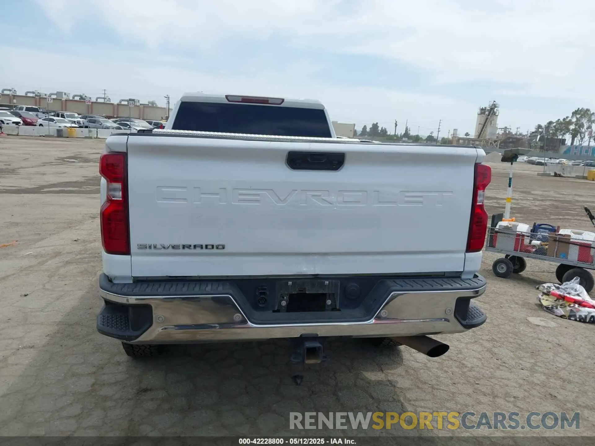 15 Photograph of a damaged car 1GC5YLE75MF221487 CHEVROLET SILVERADO 2500HD 2021