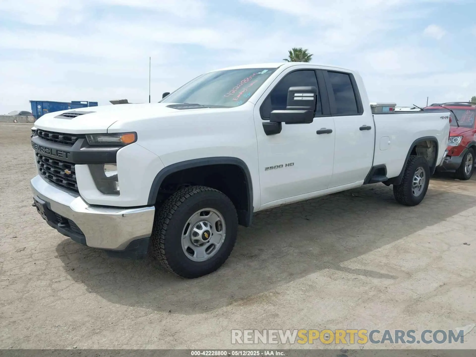 2 Photograph of a damaged car 1GC5YLE75MF221487 CHEVROLET SILVERADO 2500HD 2021