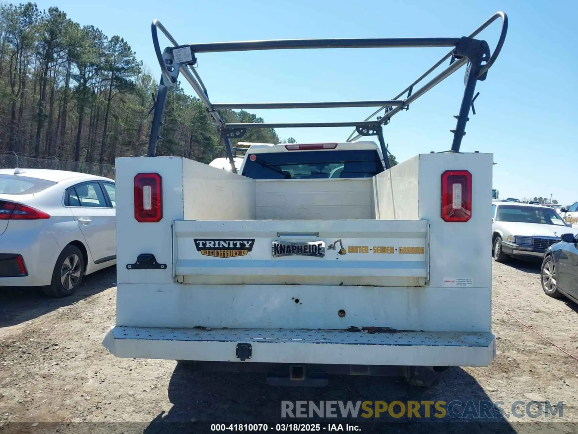 16 Photograph of a damaged car 1GB1YLE78NF325329 CHEVROLET SILVERADO 2500HD 2022
