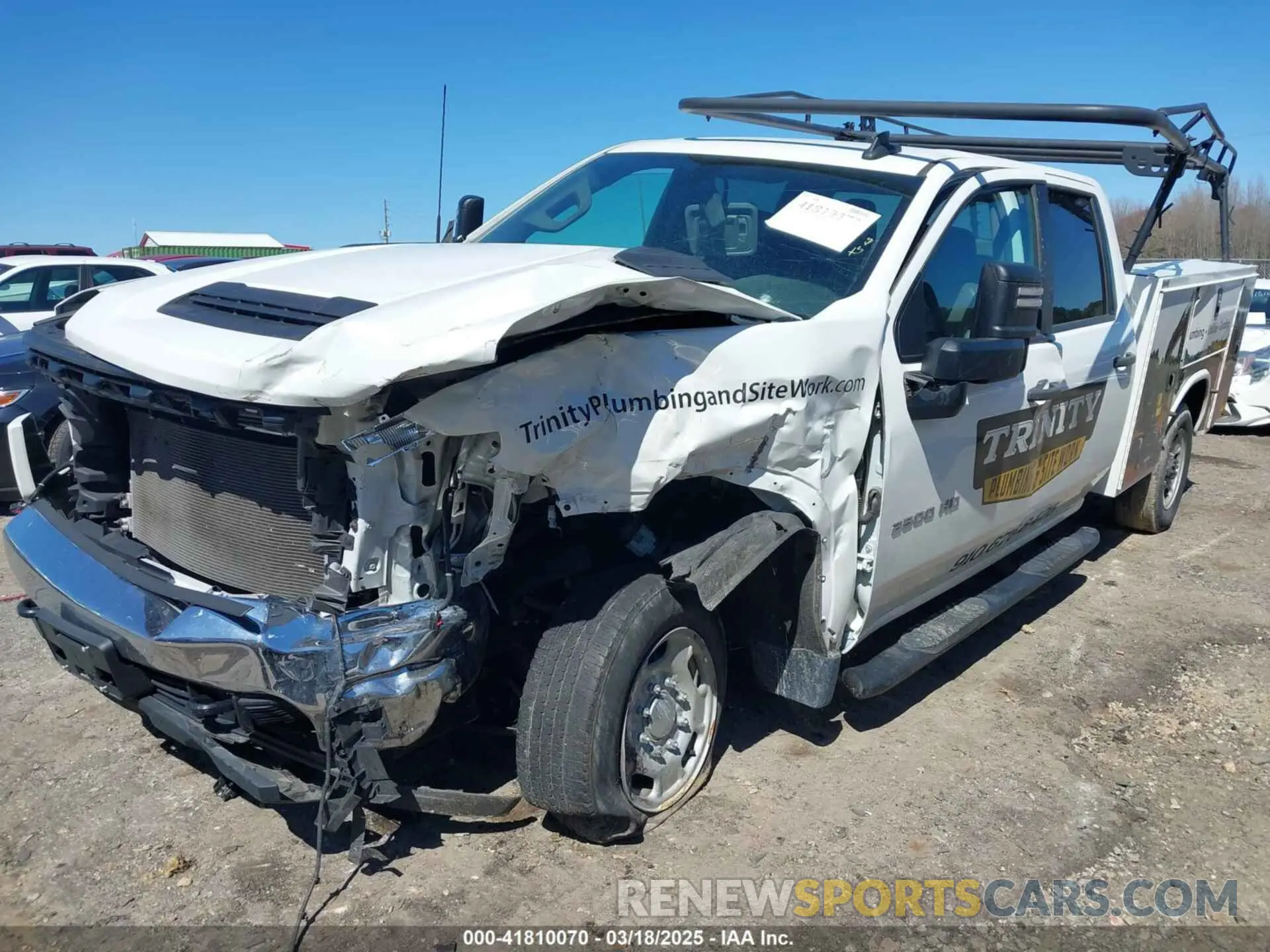 2 Photograph of a damaged car 1GB1YLE78NF325329 CHEVROLET SILVERADO 2500HD 2022