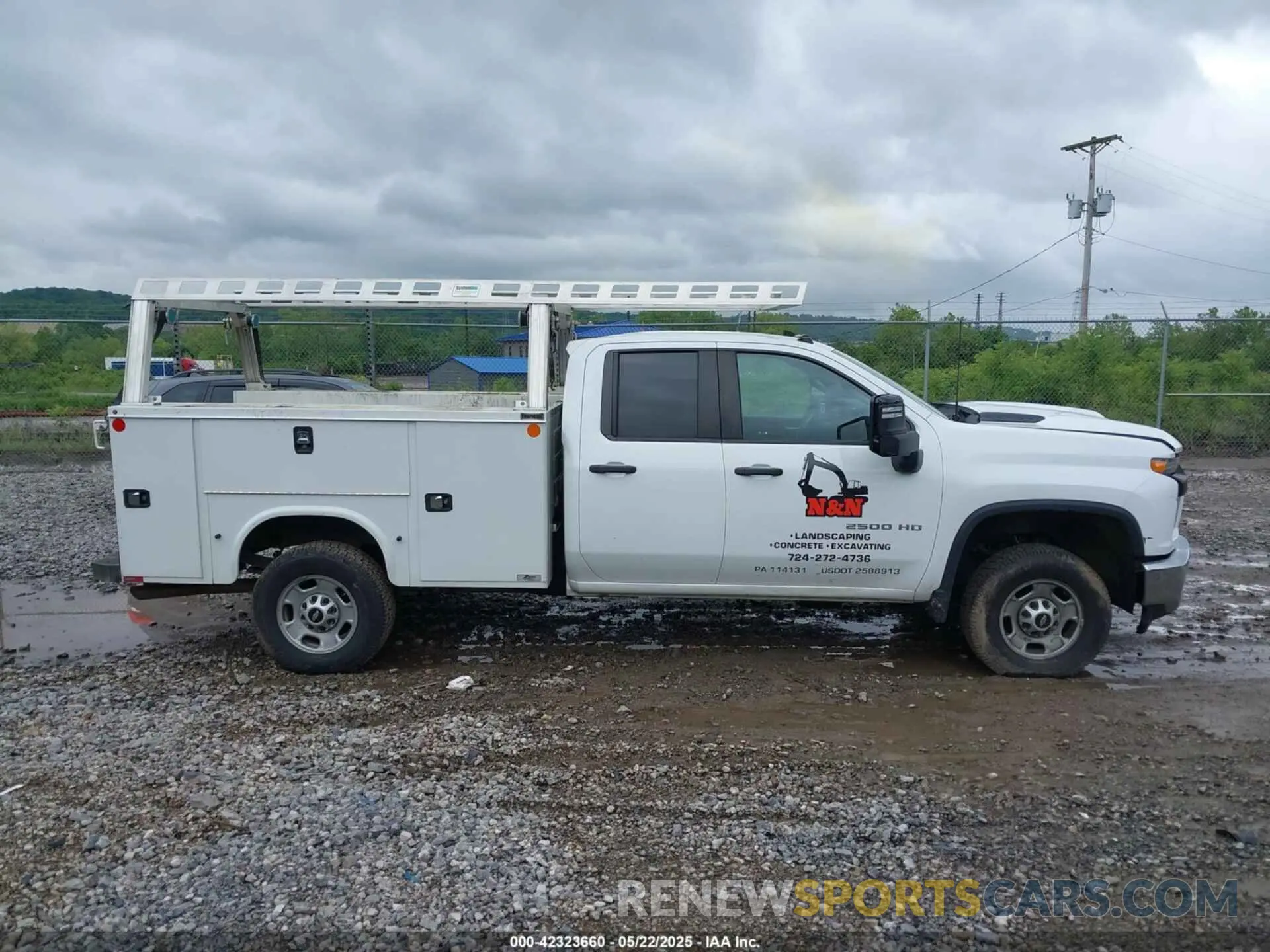 13 Photograph of a damaged car 1GB2YLE73NF247823 CHEVROLET SILVERADO 2500HD 2022