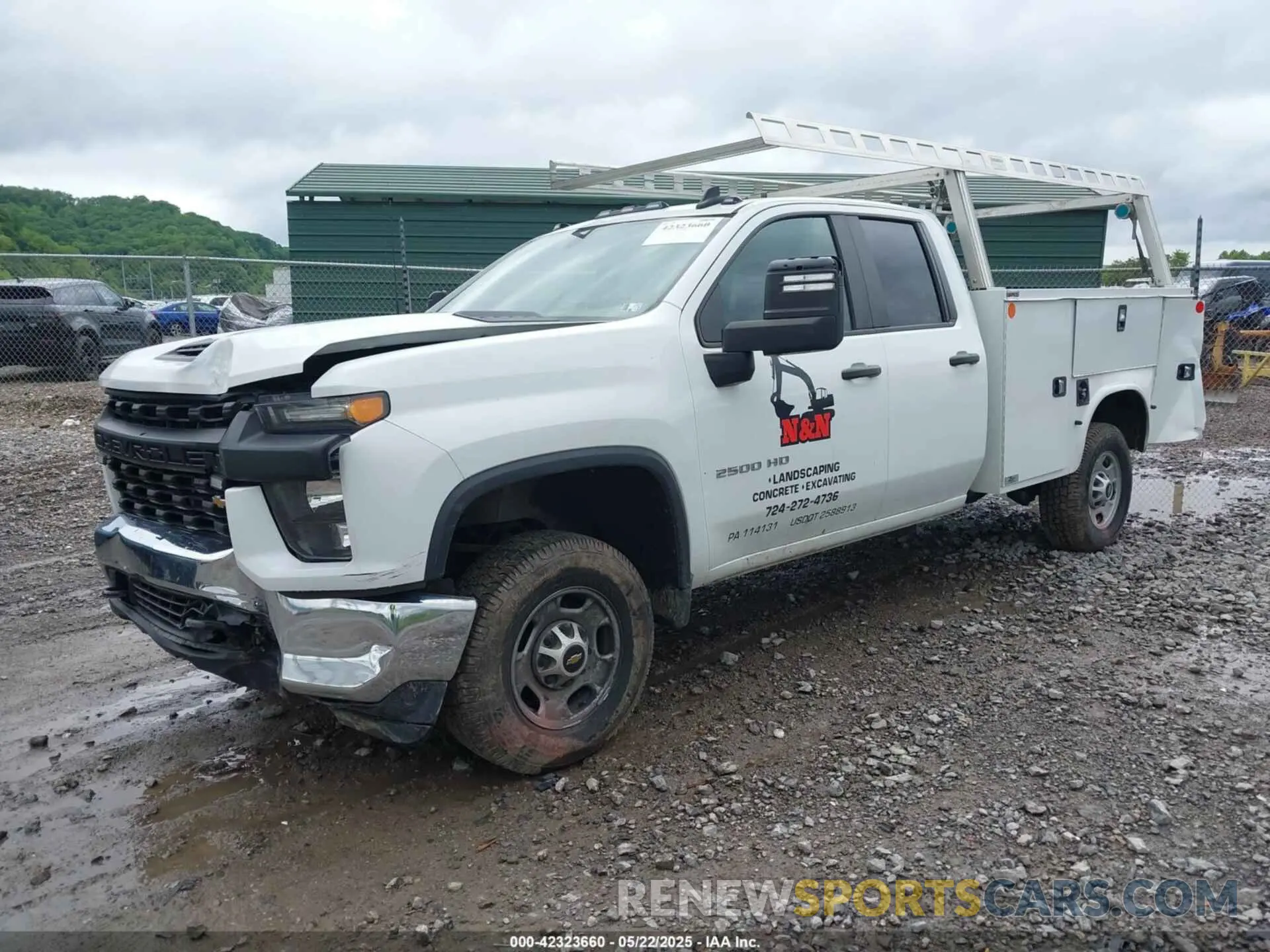 2 Photograph of a damaged car 1GB2YLE73NF247823 CHEVROLET SILVERADO 2500HD 2022
