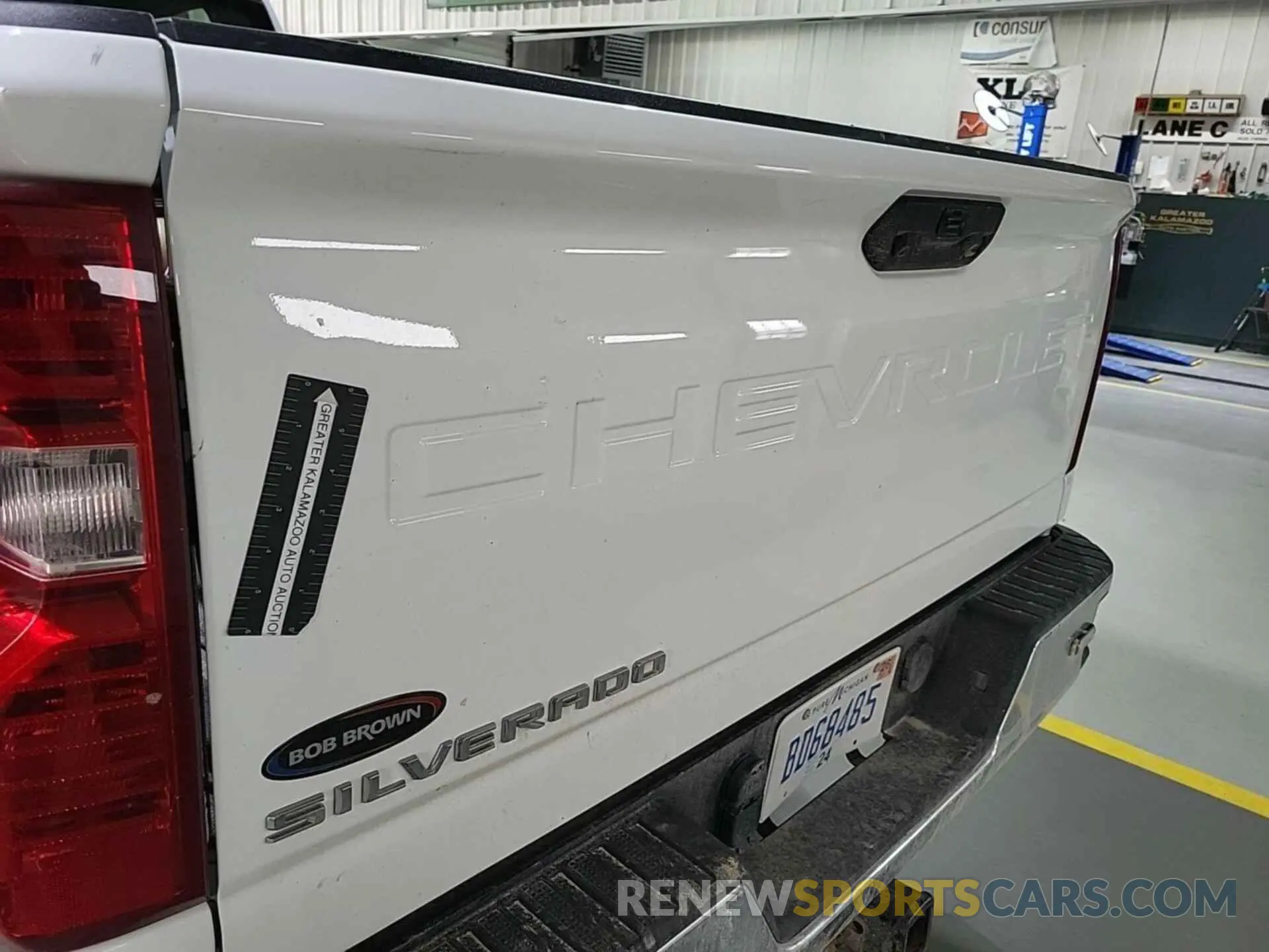 14 Photograph of a damaged car 1GC0YLE72NF339055 CHEVROLET SILVERADO 2500HD 2022