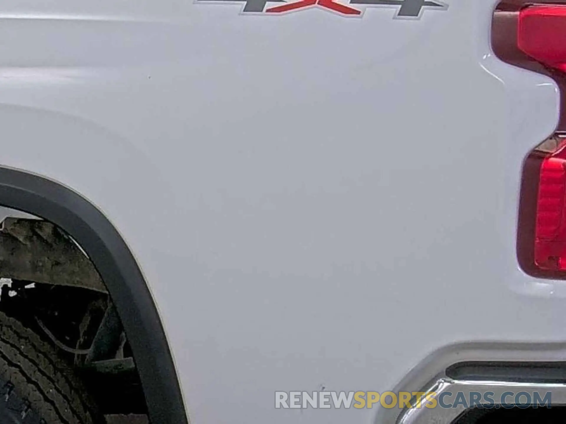 25 Photograph of a damaged car 1GC0YLE72NF339055 CHEVROLET SILVERADO 2500HD 2022