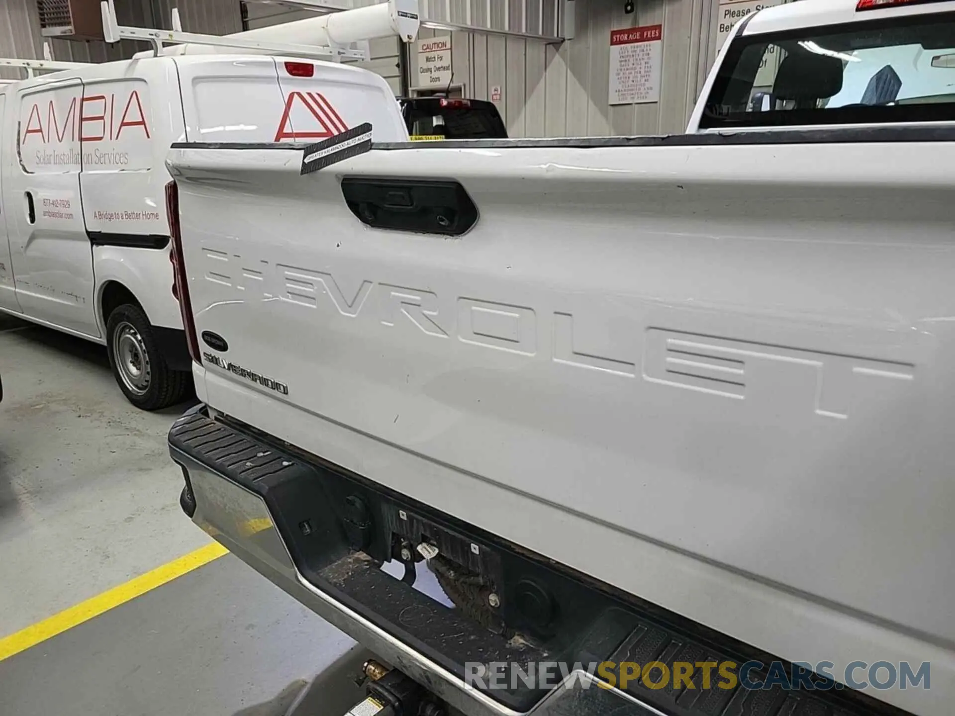 16 Photograph of a damaged car 1GC0YLE72NF346765 CHEVROLET SILVERADO 2500HD 2022