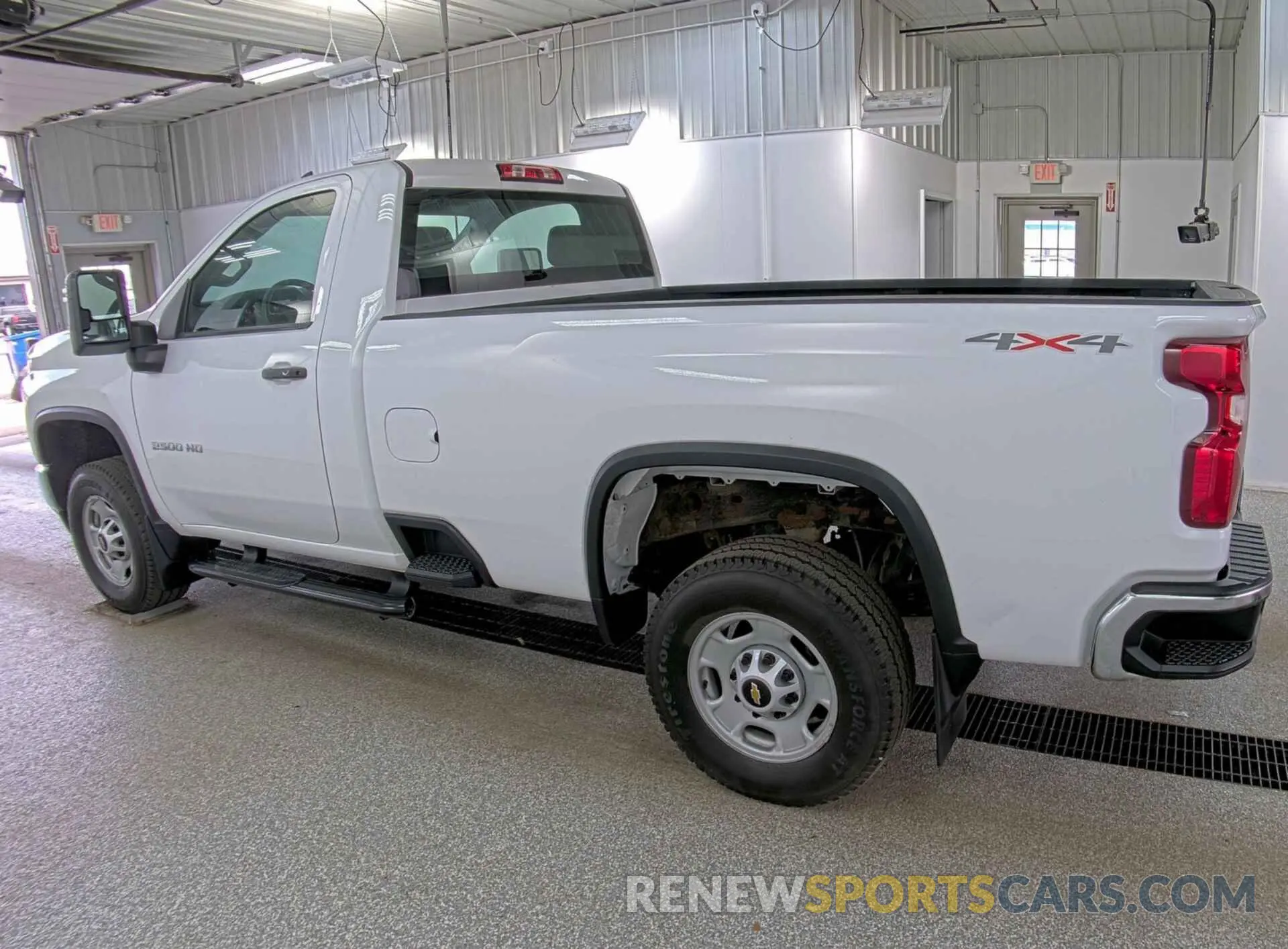 15 Photograph of a damaged car 1GC0YLE72NF348144 CHEVROLET SILVERADO 2500HD 2022
