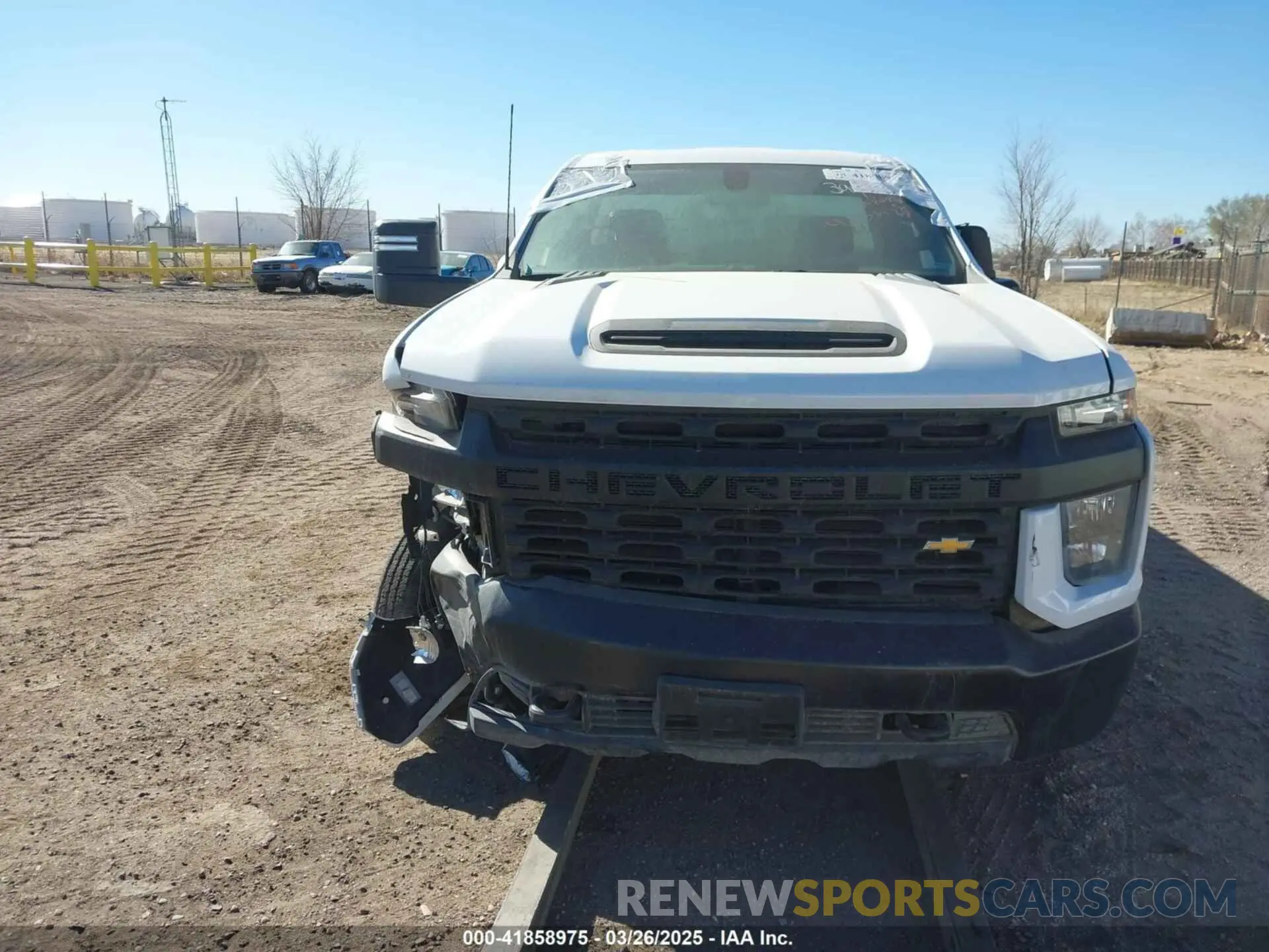 11 Photograph of a damaged car 1GC0YLE74NF344760 CHEVROLET SILVERADO 2500HD 2022