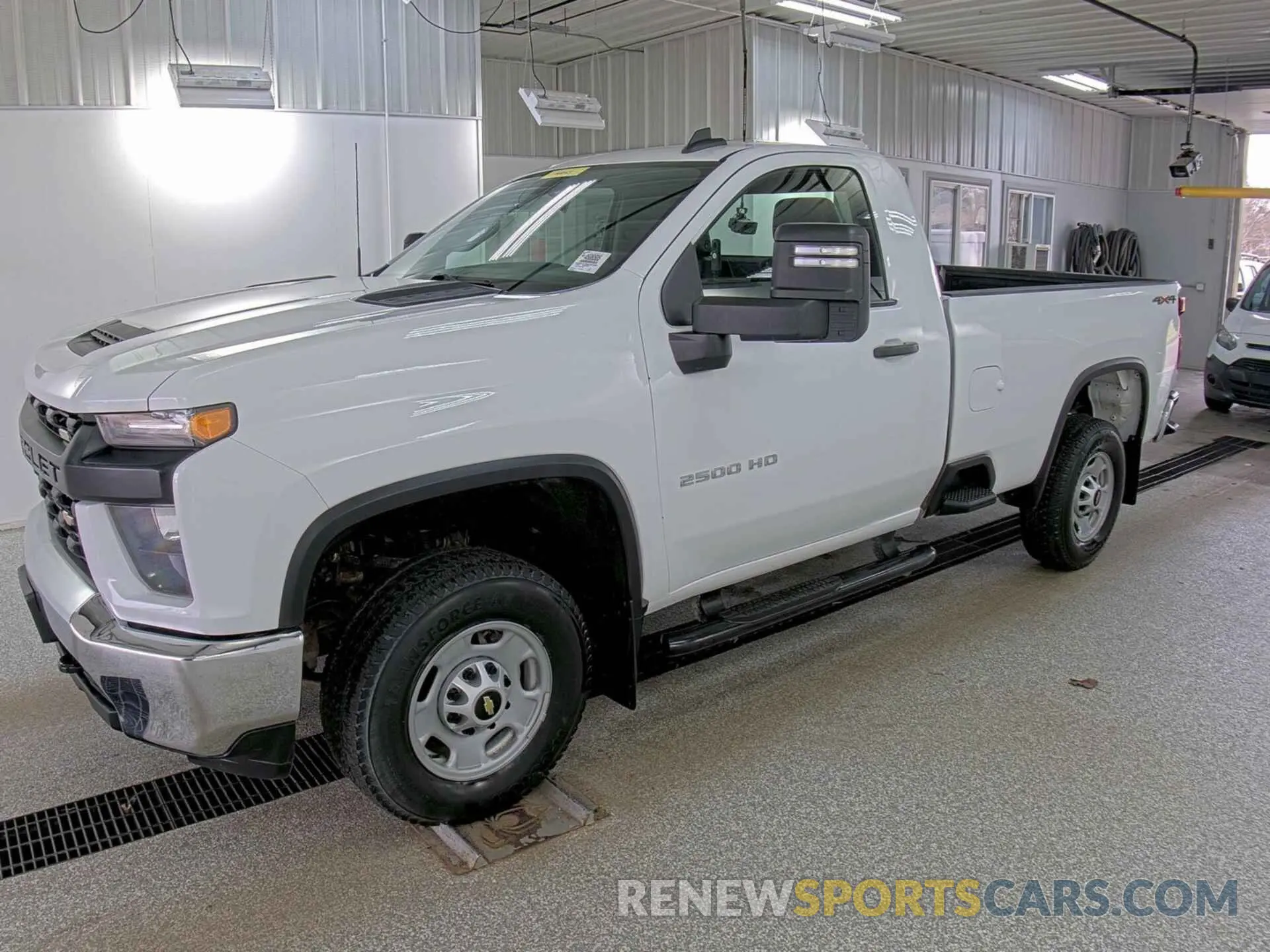 12 Photograph of a damaged car 1GC0YLE76NF263887 CHEVROLET SILVERADO 2500HD 2022