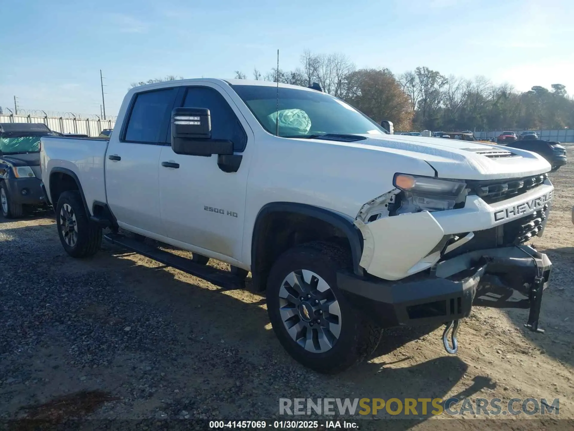 1 Photograph of a damaged car 1GC1YME70NF354549 CHEVROLET SILVERADO 2500HD 2022
