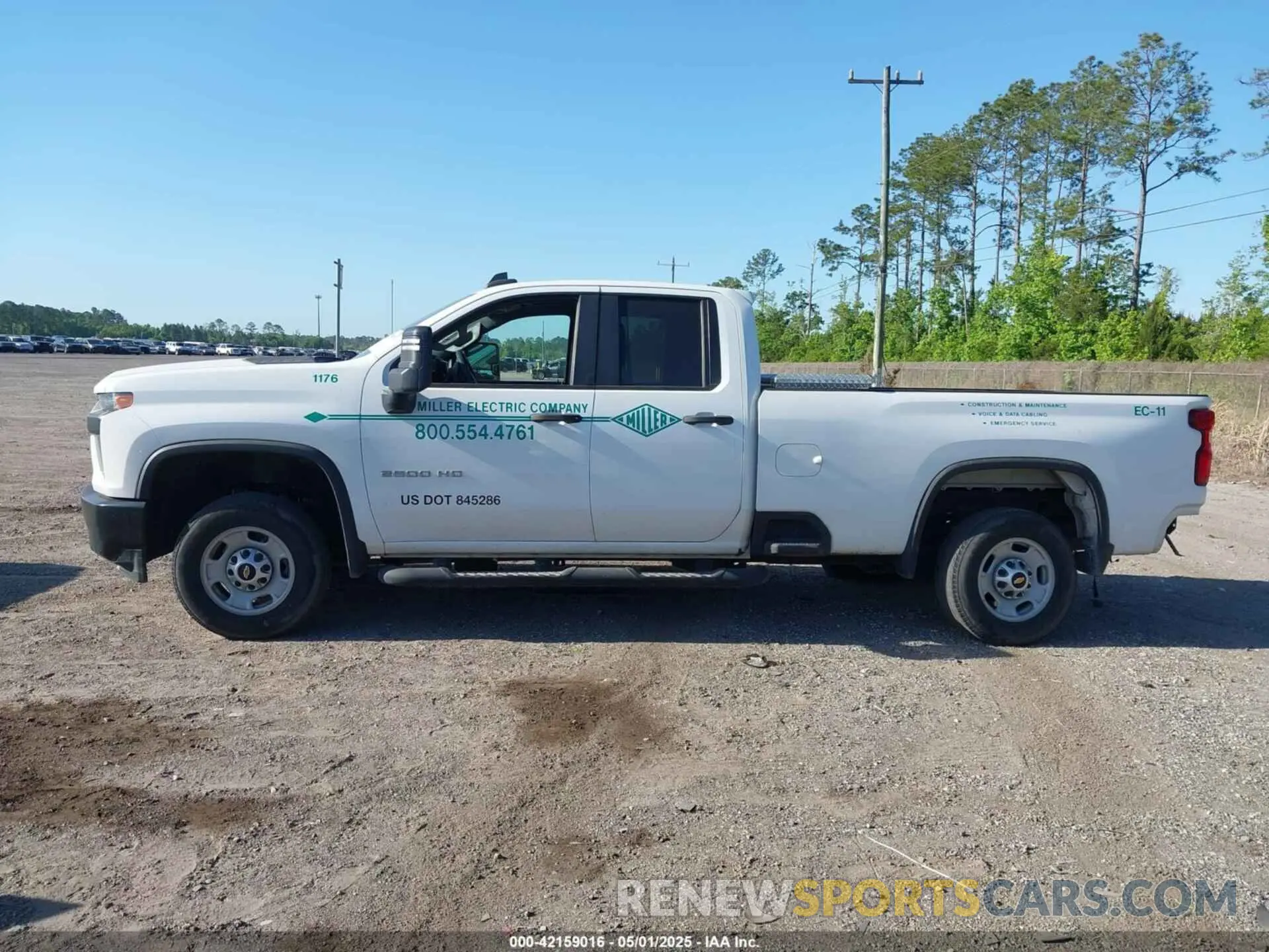 14 Photograph of a damaged car 1GC2WLE71NF197151 CHEVROLET SILVERADO 2500HD 2022