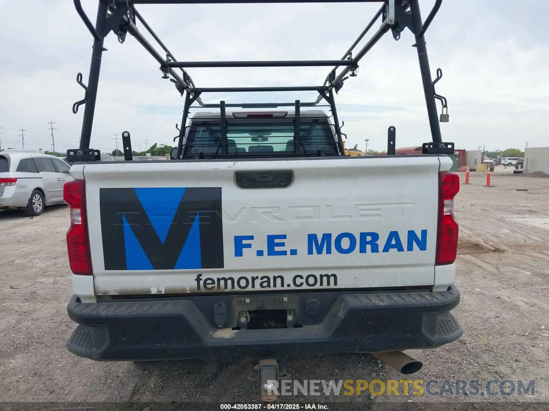 15 Photograph of a damaged car 1GC4YLE73NF225552 CHEVROLET SILVERADO 2500HD 2022