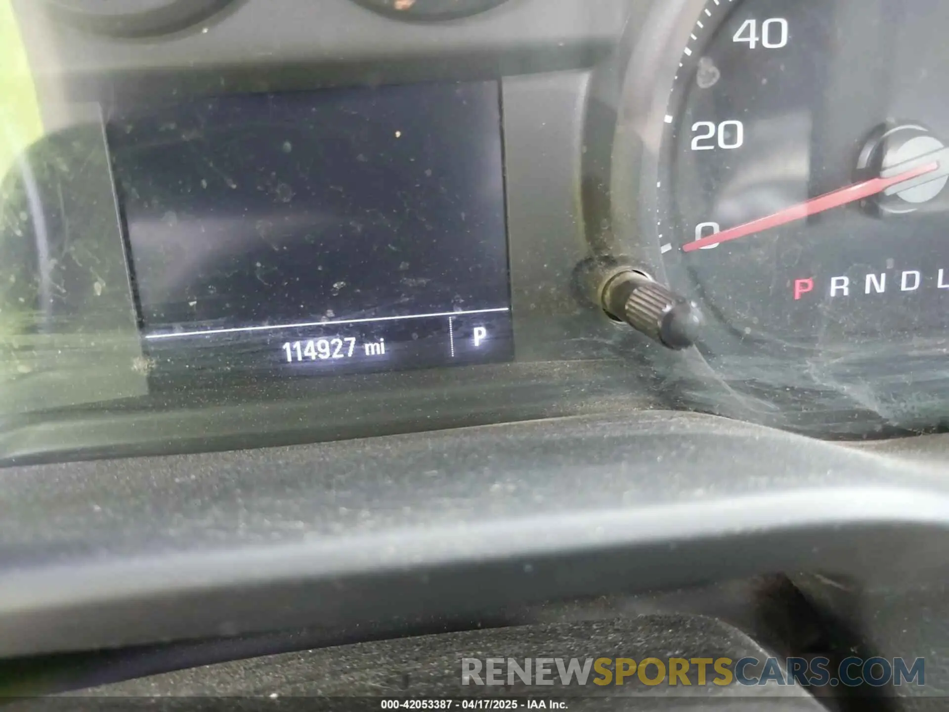 5 Photograph of a damaged car 1GC4YLE73NF225552 CHEVROLET SILVERADO 2500HD 2022