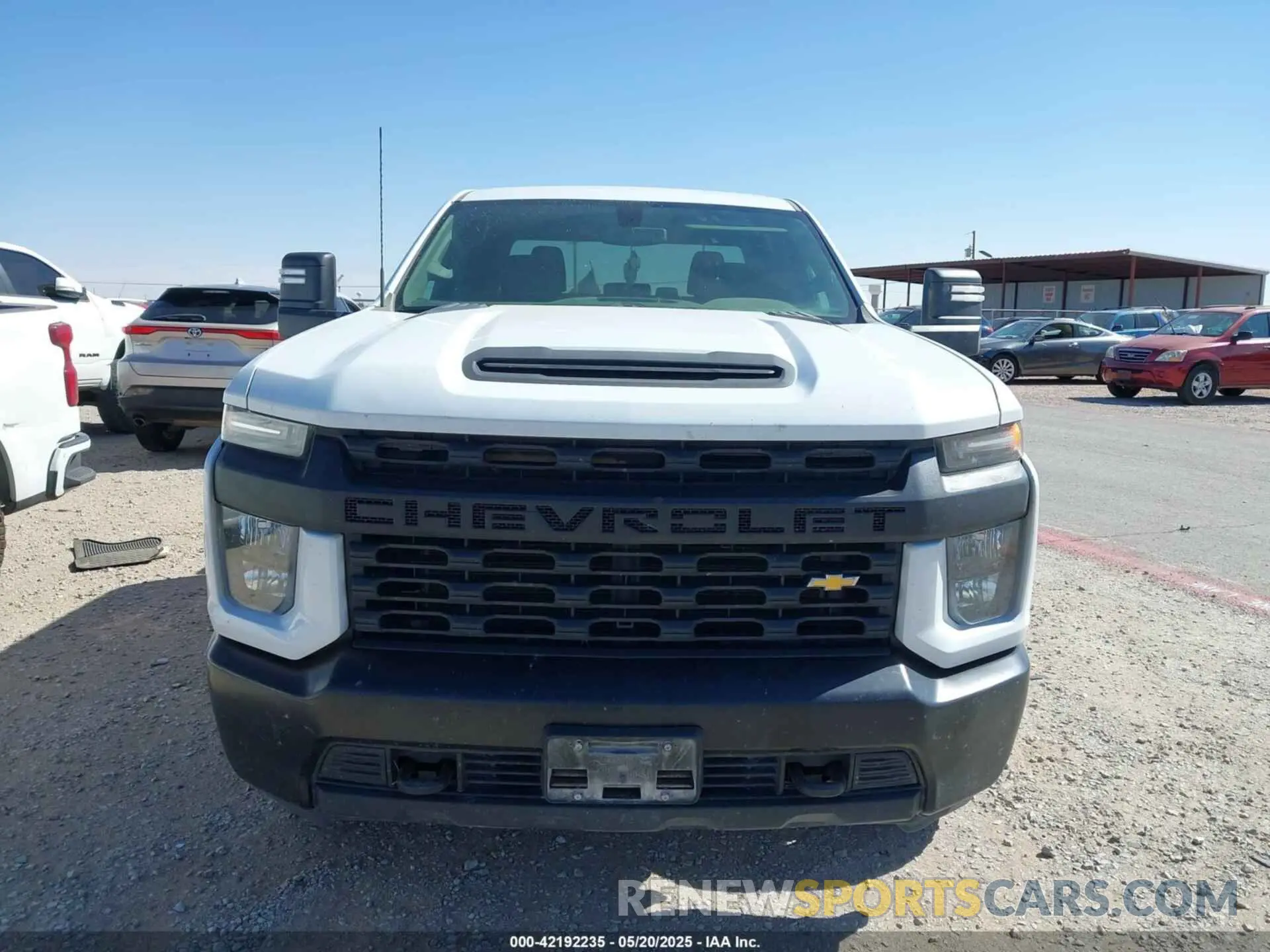 12 Photograph of a damaged car 1GC4YLE76NF224170 CHEVROLET SILVERADO 2500HD 2022