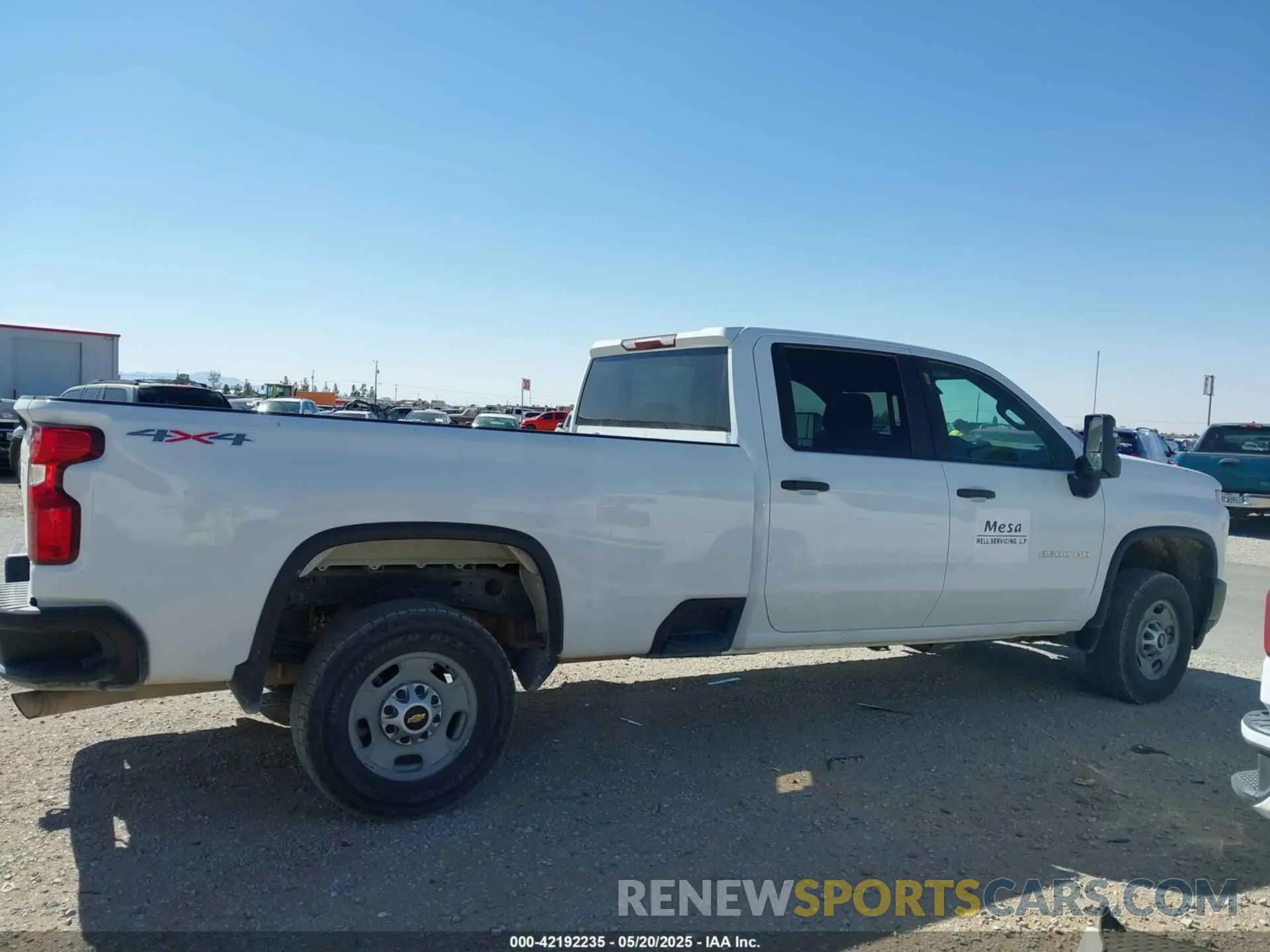 13 Photograph of a damaged car 1GC4YLE76NF224170 CHEVROLET SILVERADO 2500HD 2022