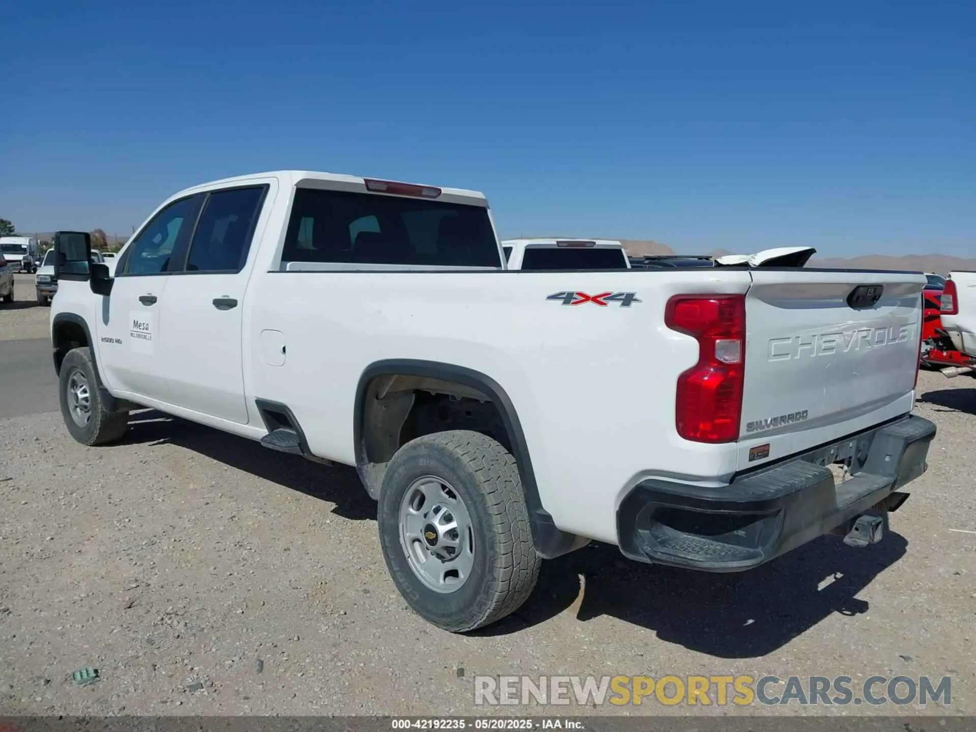 3 Photograph of a damaged car 1GC4YLE76NF224170 CHEVROLET SILVERADO 2500HD 2022