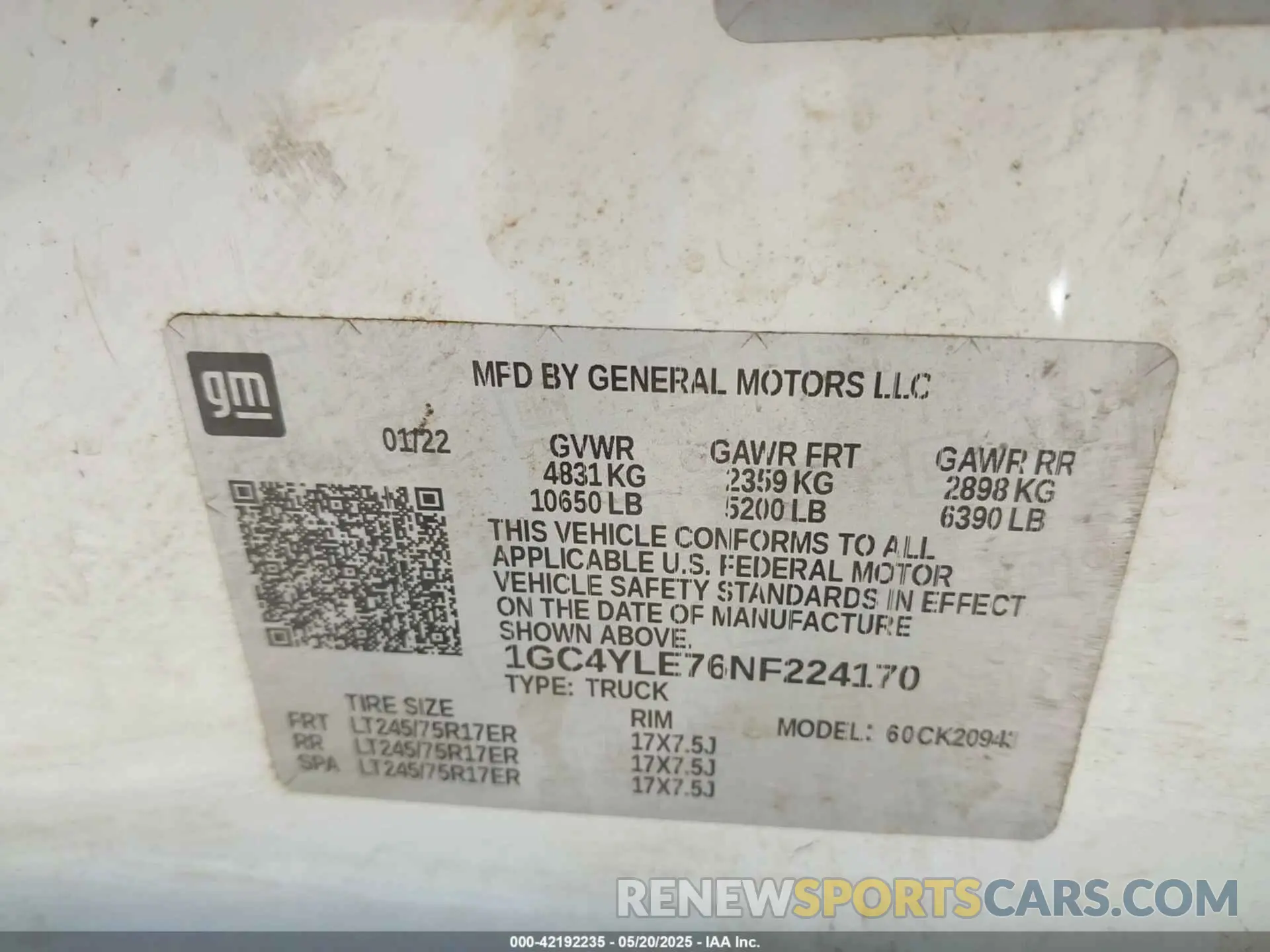 9 Photograph of a damaged car 1GC4YLE76NF224170 CHEVROLET SILVERADO 2500HD 2022