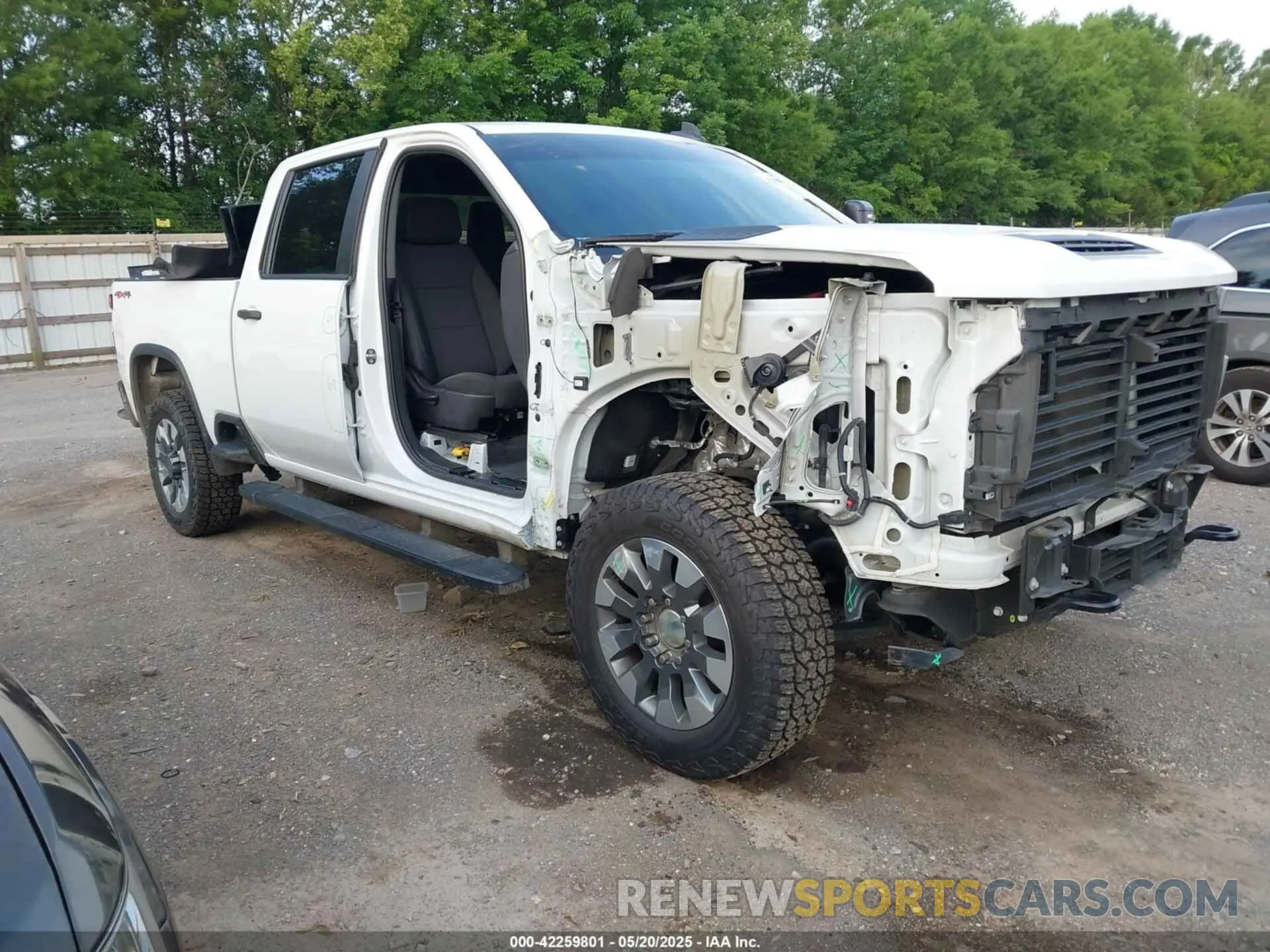 1 Photograph of a damaged car 1GC4YME73NF115669 CHEVROLET SILVERADO 2500HD 2022