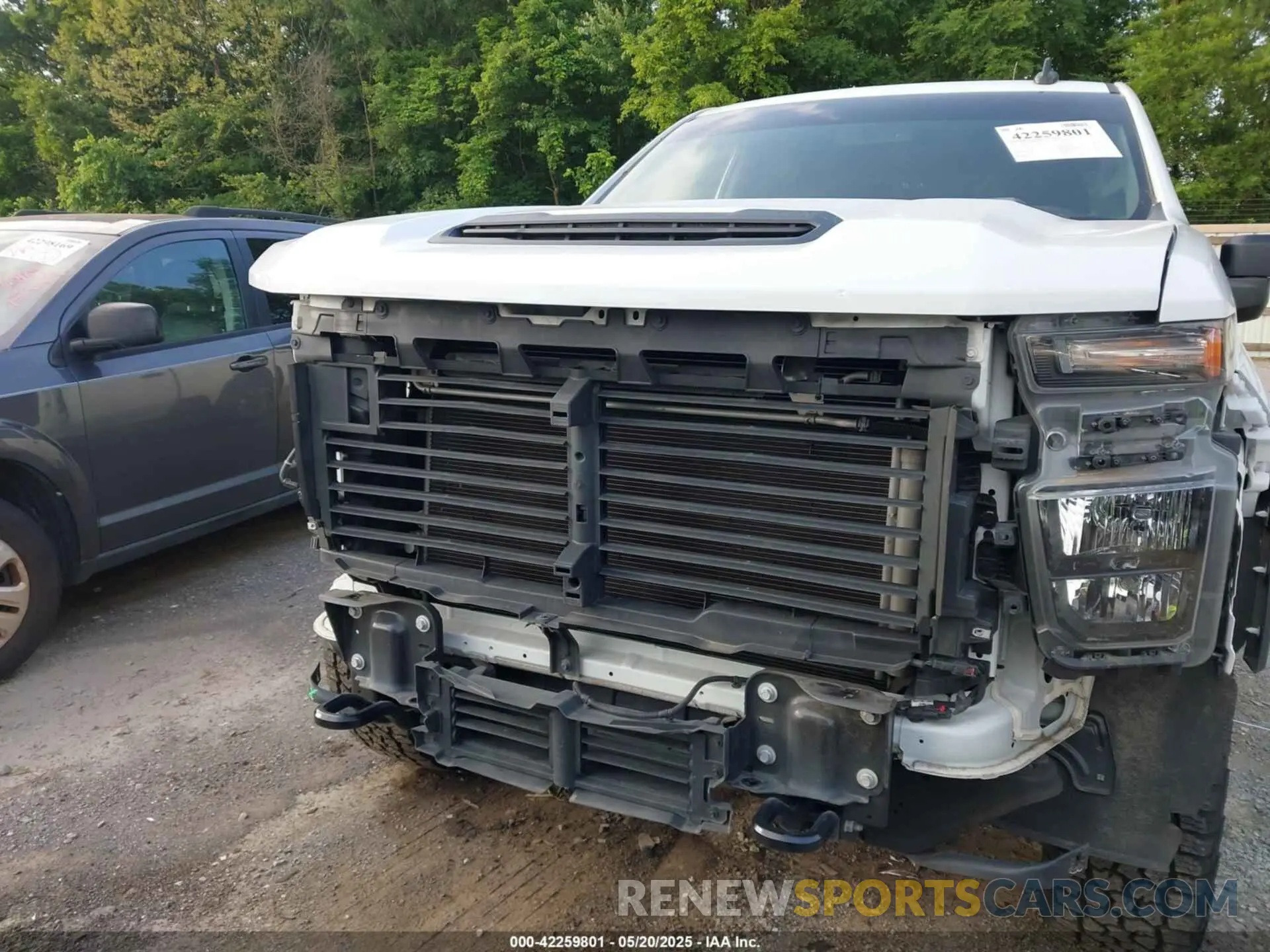 12 Photograph of a damaged car 1GC4YME73NF115669 CHEVROLET SILVERADO 2500HD 2022