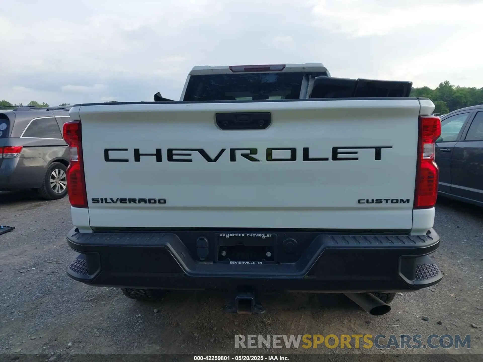 15 Photograph of a damaged car 1GC4YME73NF115669 CHEVROLET SILVERADO 2500HD 2022