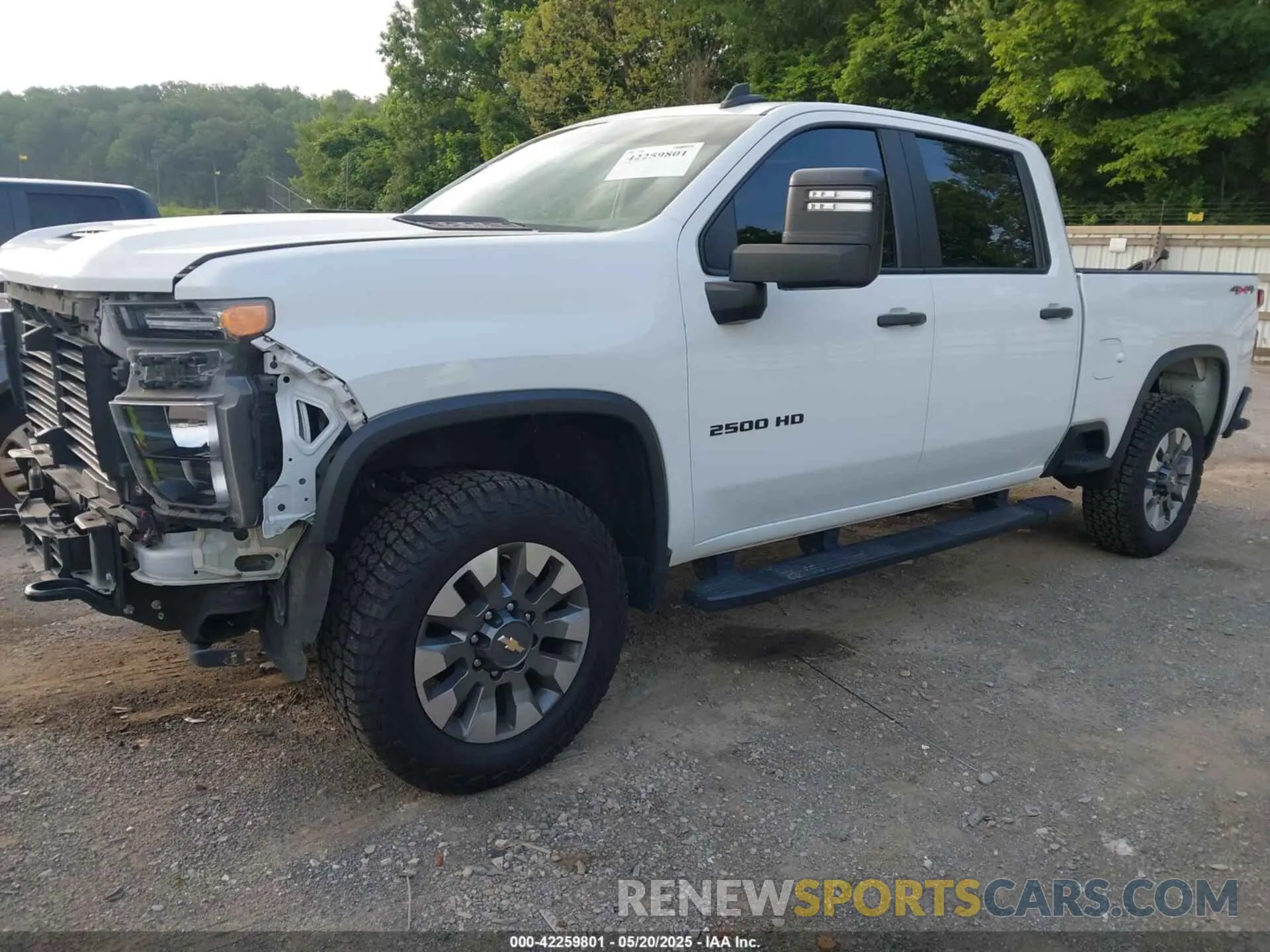 2 Photograph of a damaged car 1GC4YME73NF115669 CHEVROLET SILVERADO 2500HD 2022