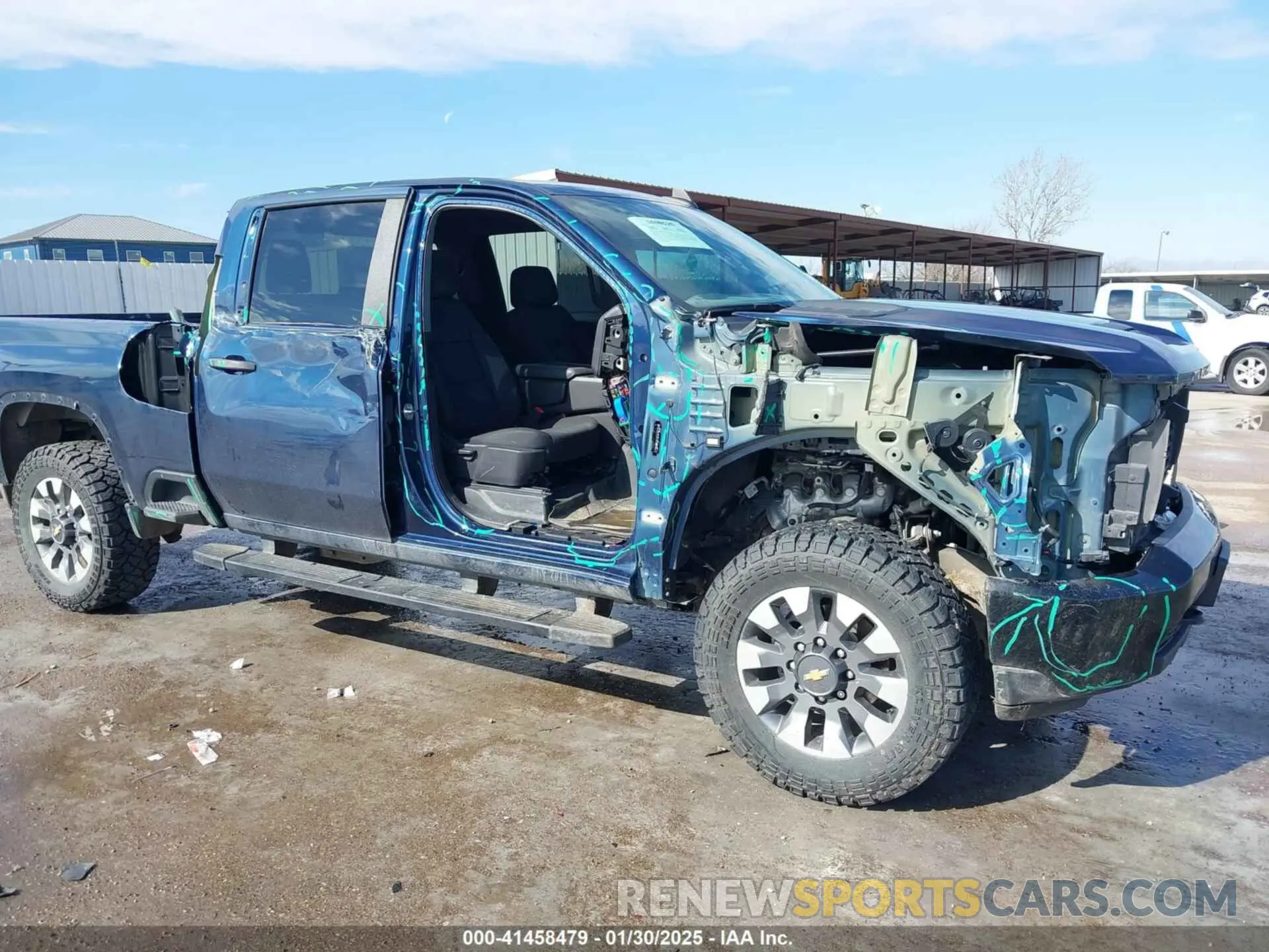 10 Photograph of a damaged car 1GC4YME73NF359998 CHEVROLET SILVERADO 2500HD 2022