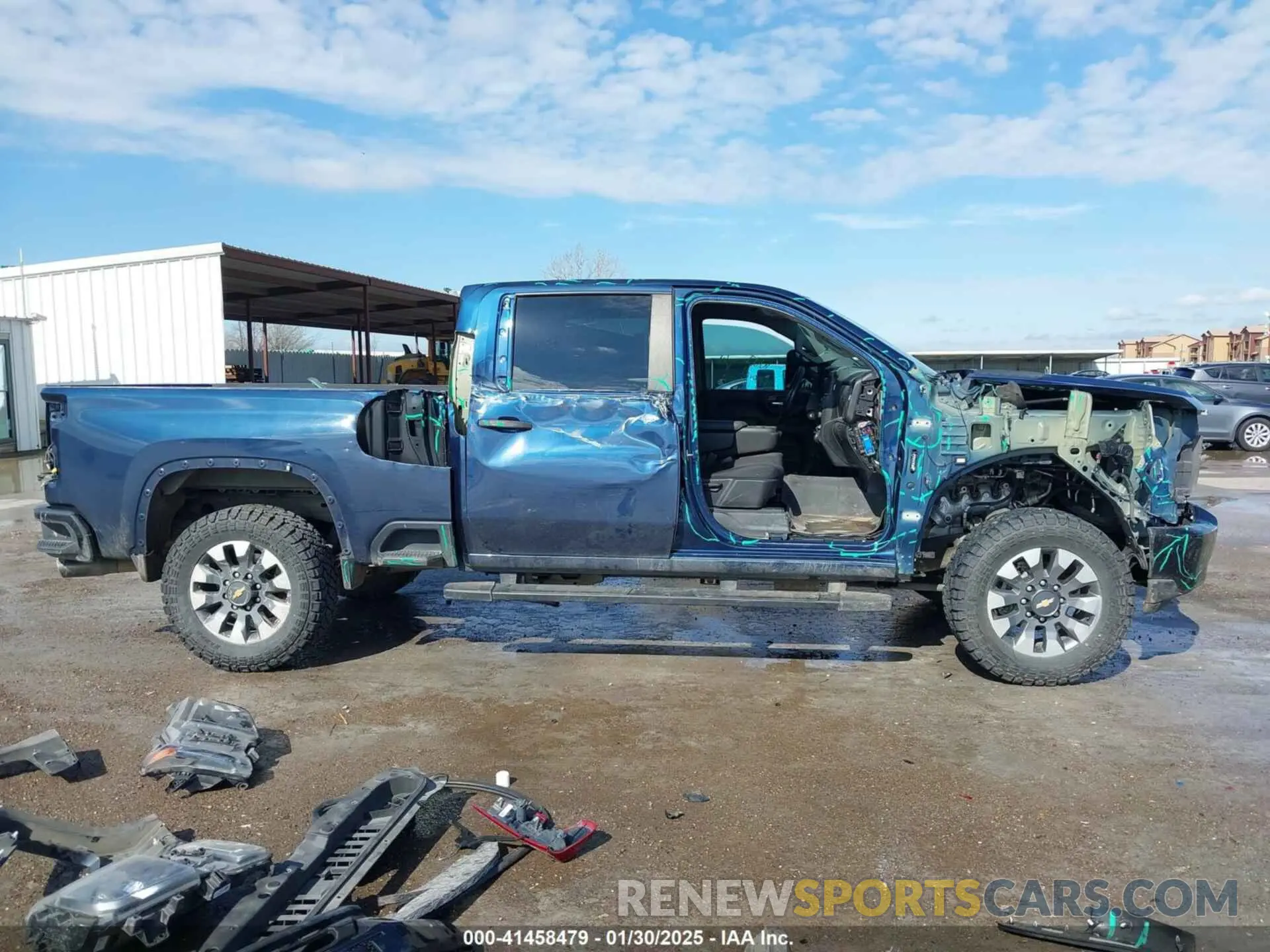 13 Photograph of a damaged car 1GC4YME73NF359998 CHEVROLET SILVERADO 2500HD 2022