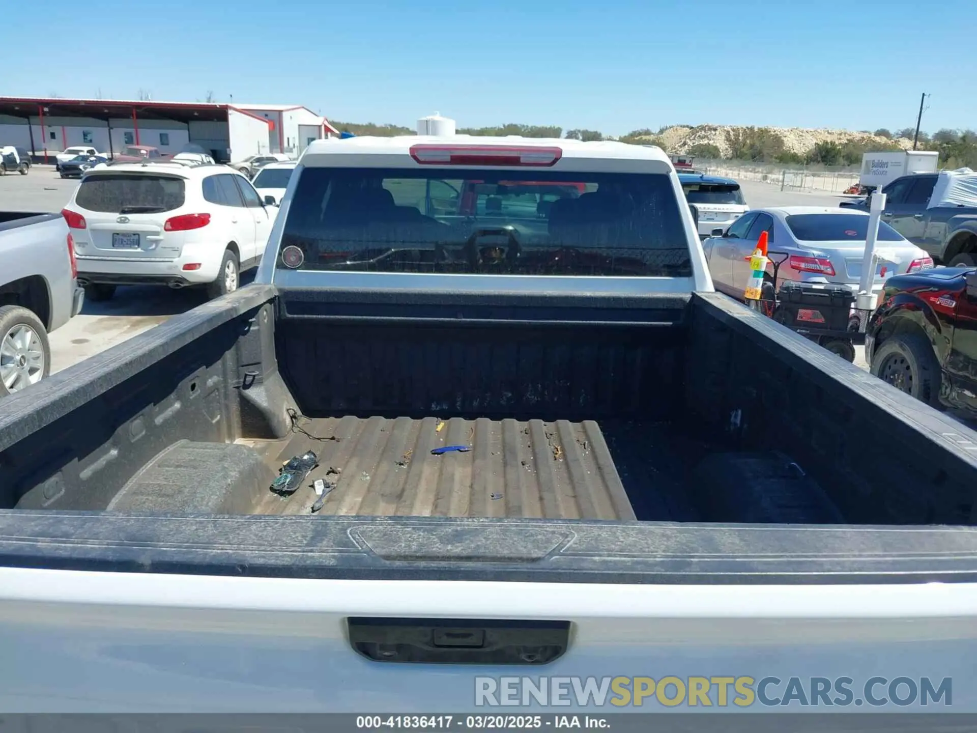 6 Photograph of a damaged car 1GC4YME75NF356181 CHEVROLET SILVERADO 2500HD 2022