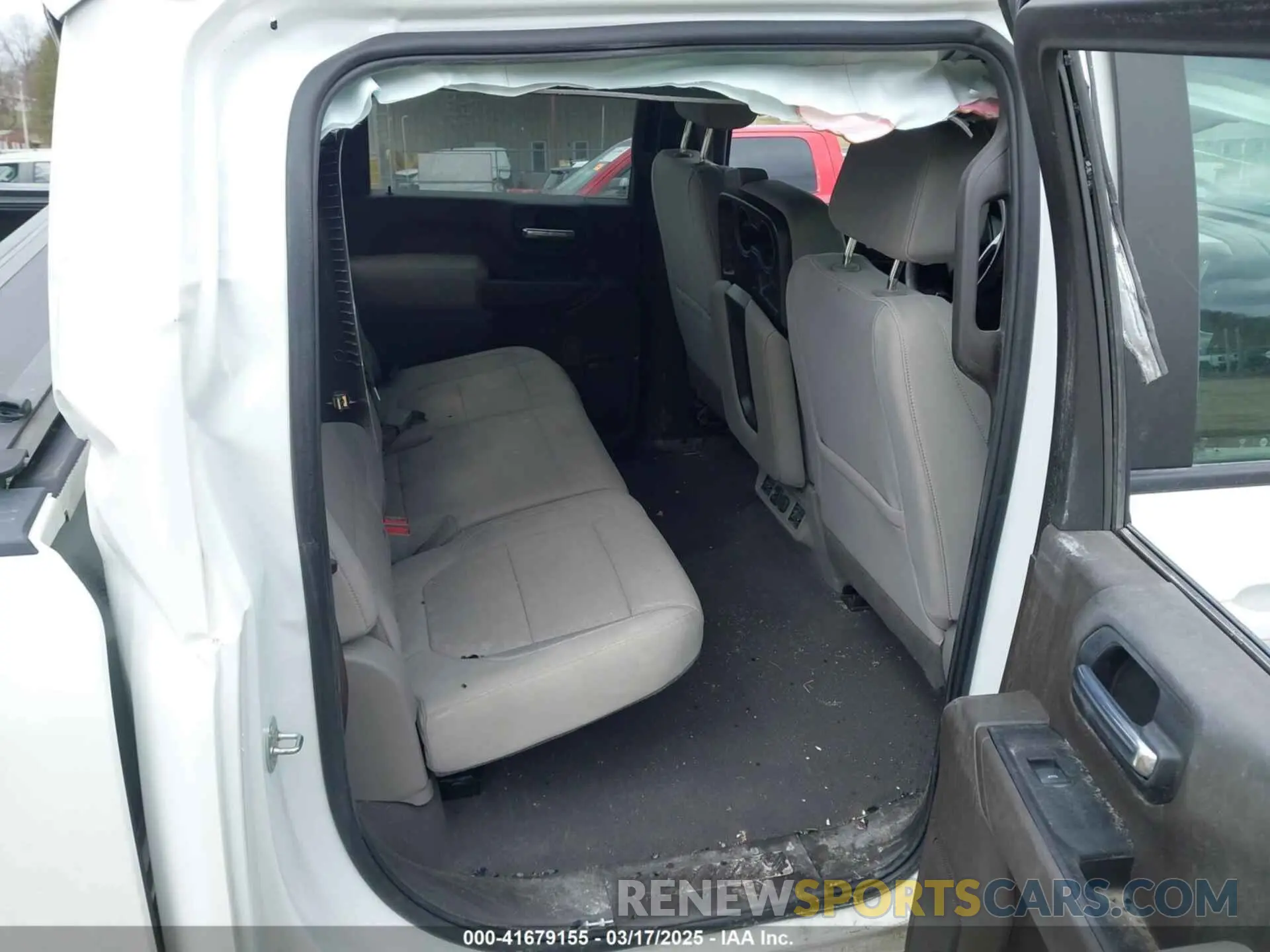 7 Photograph of a damaged car 1GC4YNE77NF237196 CHEVROLET SILVERADO 2500HD 2022