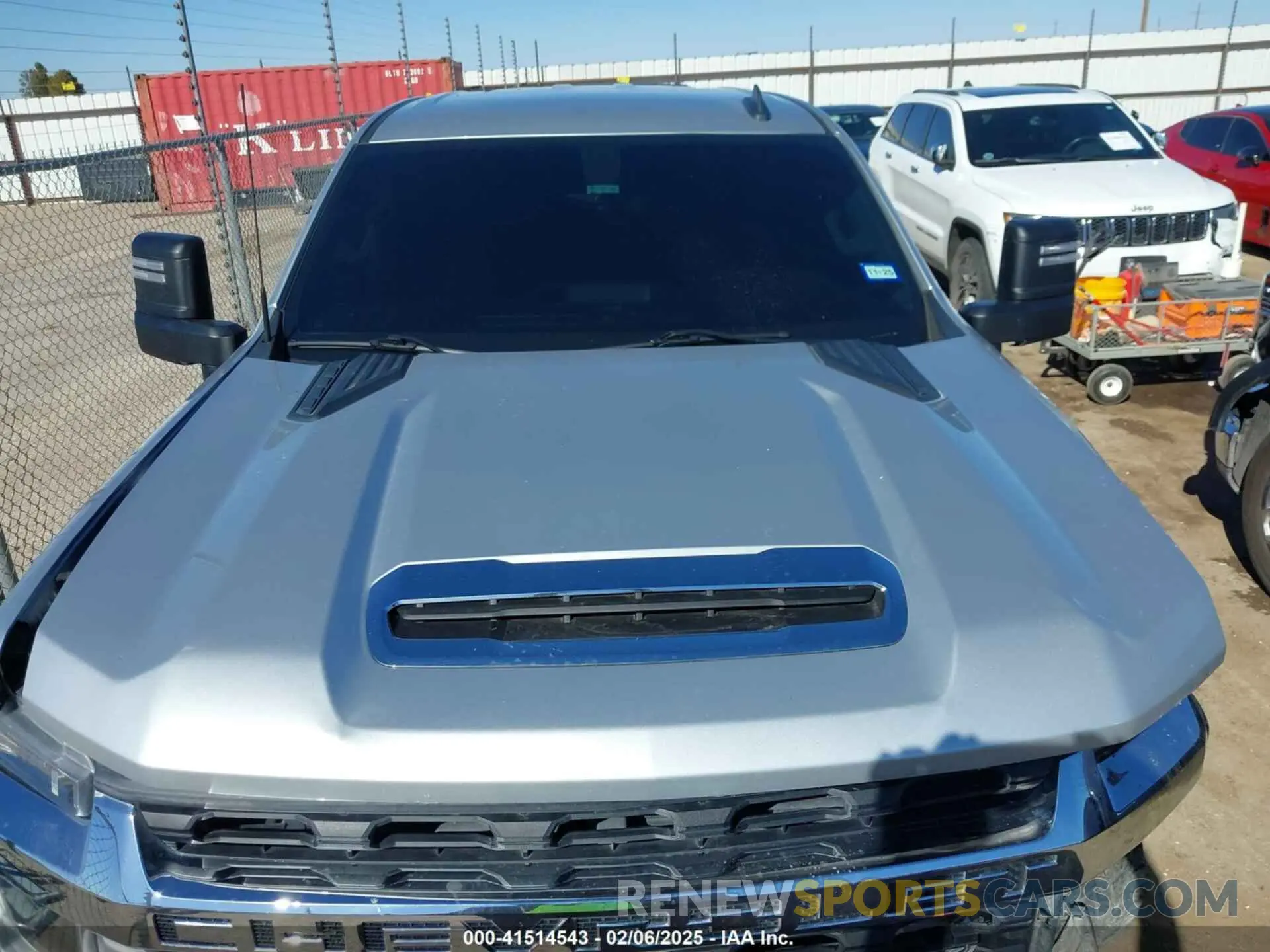 9 Photograph of a damaged car 1GC4YNE78NF177056 CHEVROLET SILVERADO 2500HD 2022