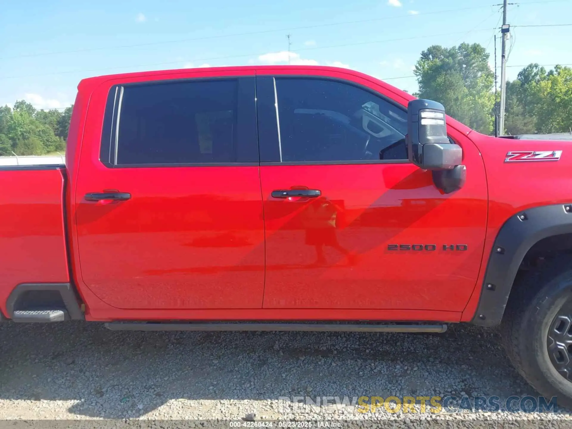 13 Photograph of a damaged car 1GC4YPE70NF266759 CHEVROLET SILVERADO 2500HD 2022