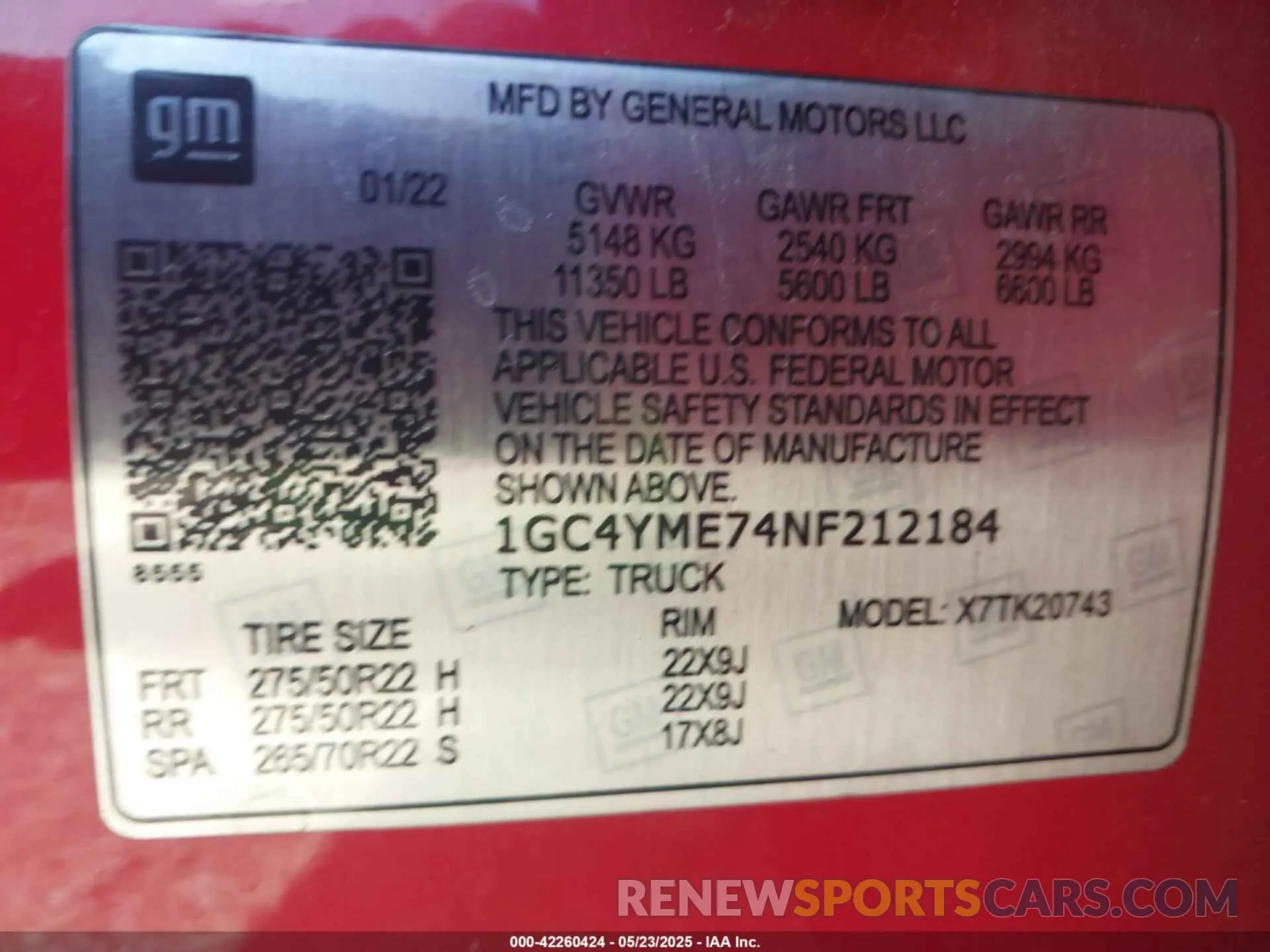 8 Photograph of a damaged car 1GC4YPE70NF266759 CHEVROLET SILVERADO 2500HD 2022