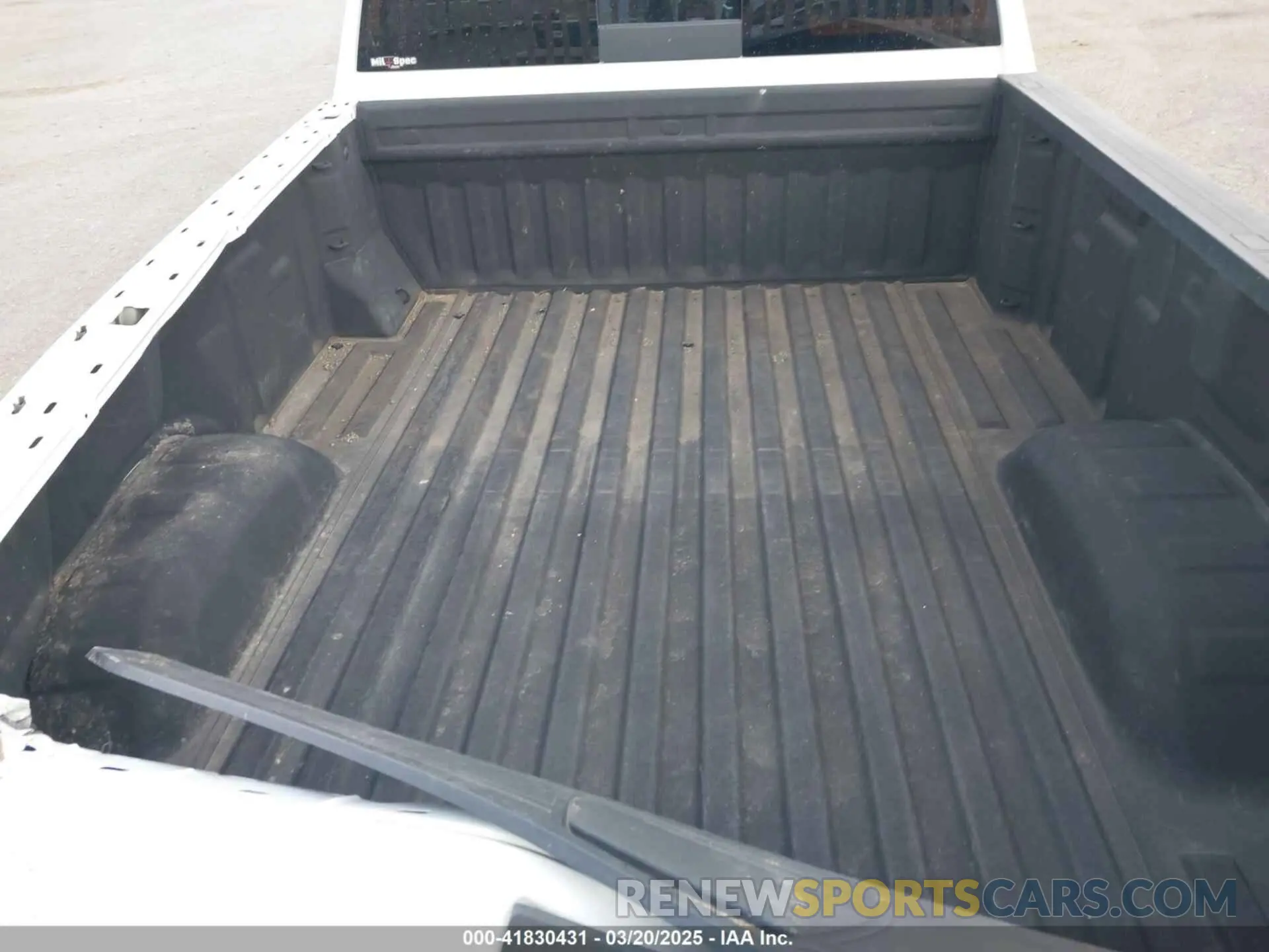 12 Photograph of a damaged car 1GC4YPE74NF359946 CHEVROLET SILVERADO 2500HD 2022