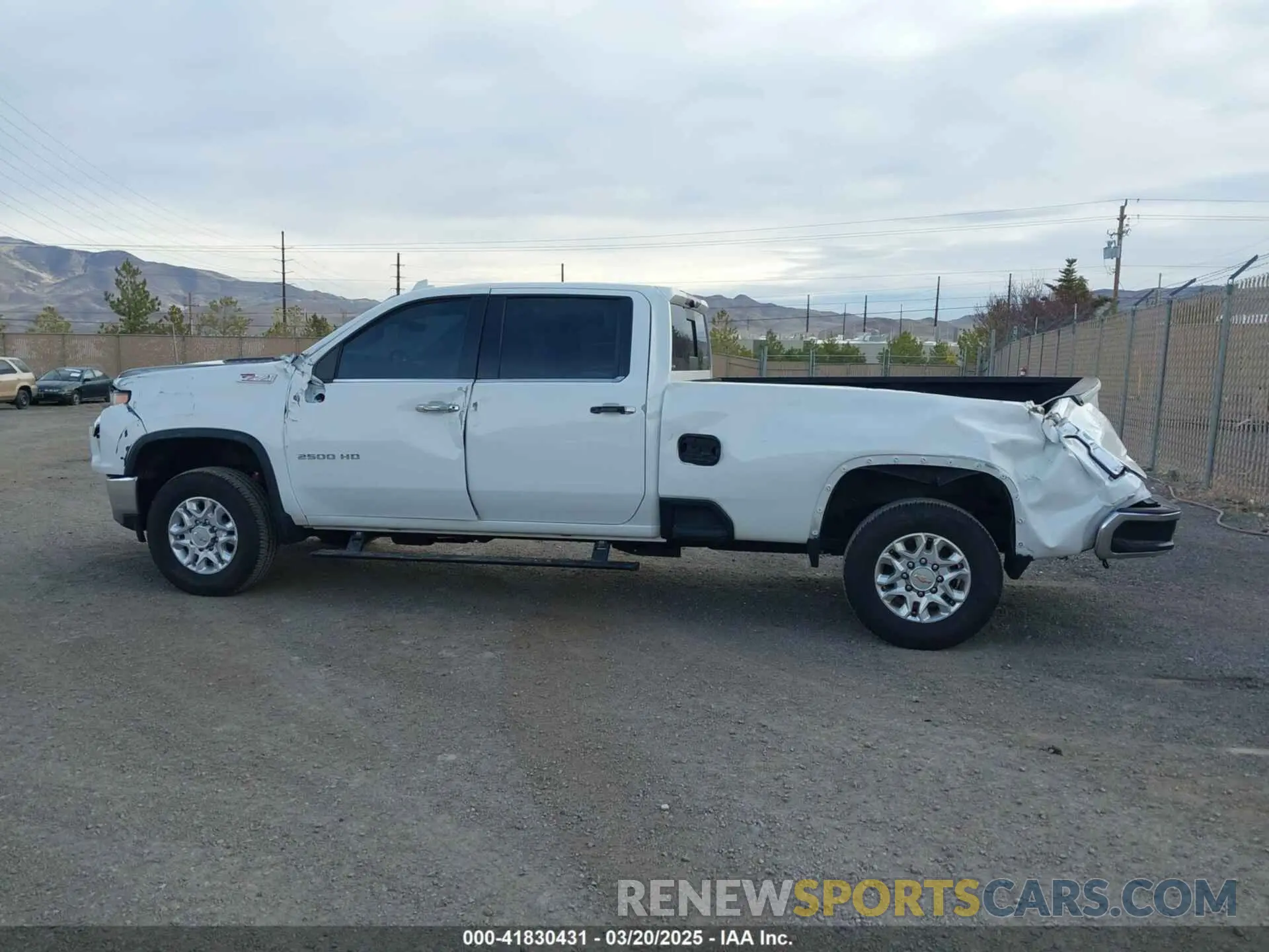 15 Photograph of a damaged car 1GC4YPE74NF359946 CHEVROLET SILVERADO 2500HD 2022
