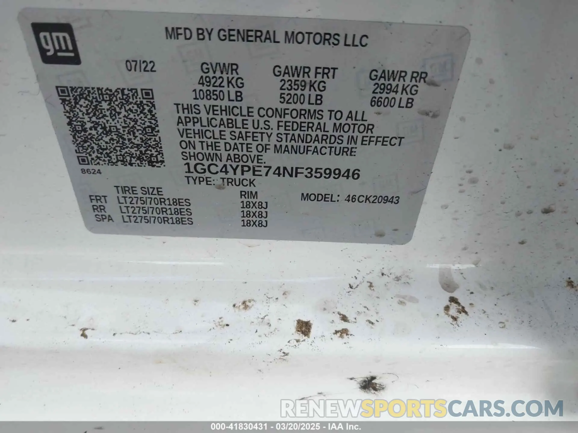 8 Photograph of a damaged car 1GC4YPE74NF359946 CHEVROLET SILVERADO 2500HD 2022